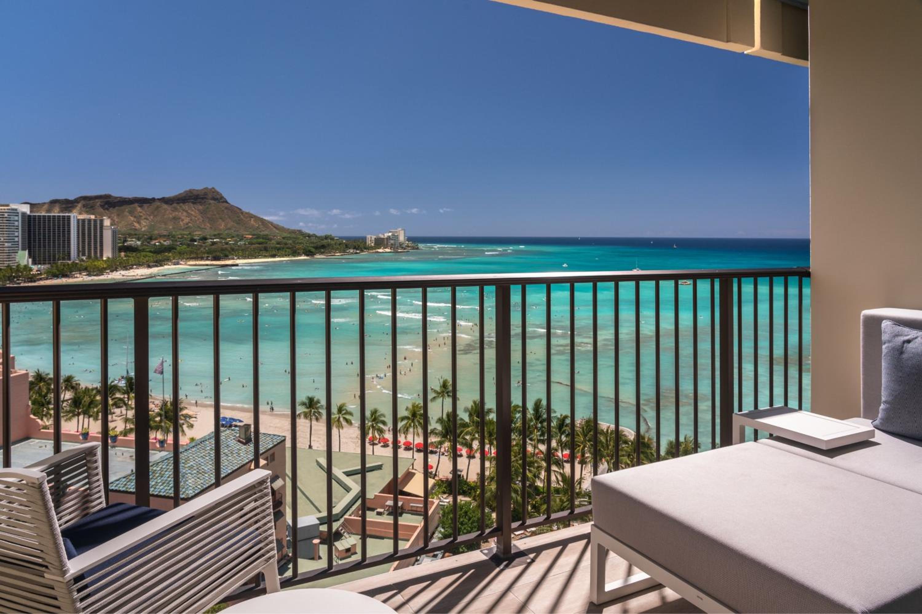 Diamond Head Oceanfront Doubles, Guest room, 2 Double, Oceanfront thumbnail 5