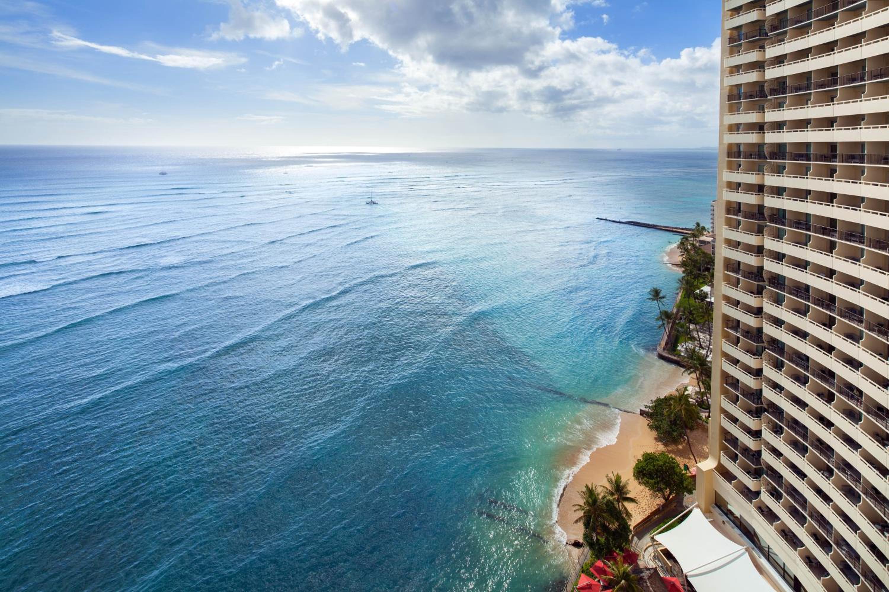 Premium High Oceanfront King thumbnail 5