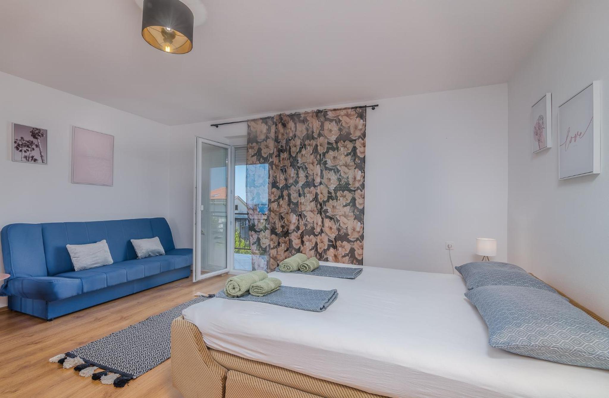 Apartment with Sea View
