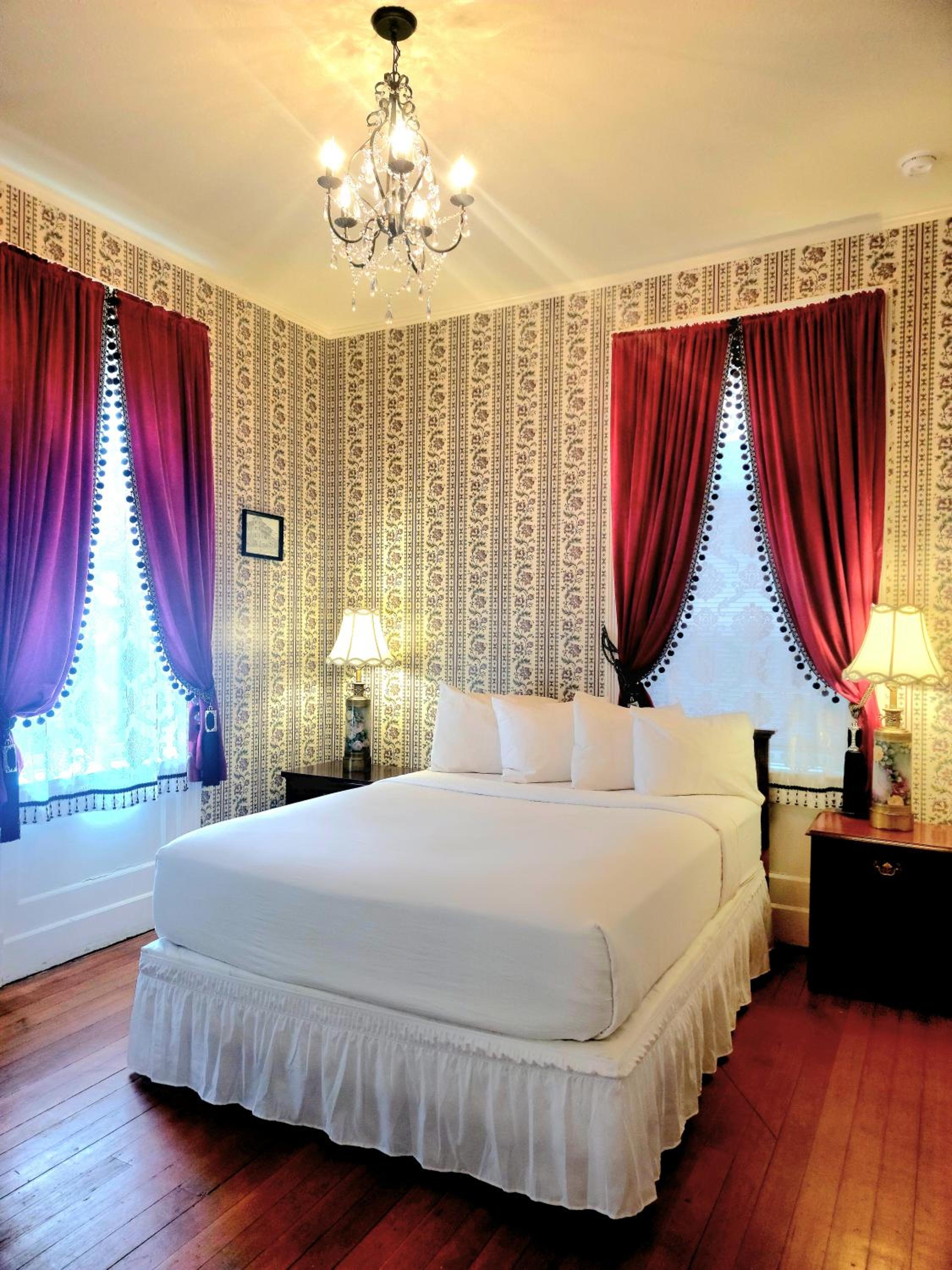 Single Queen Room photo 2