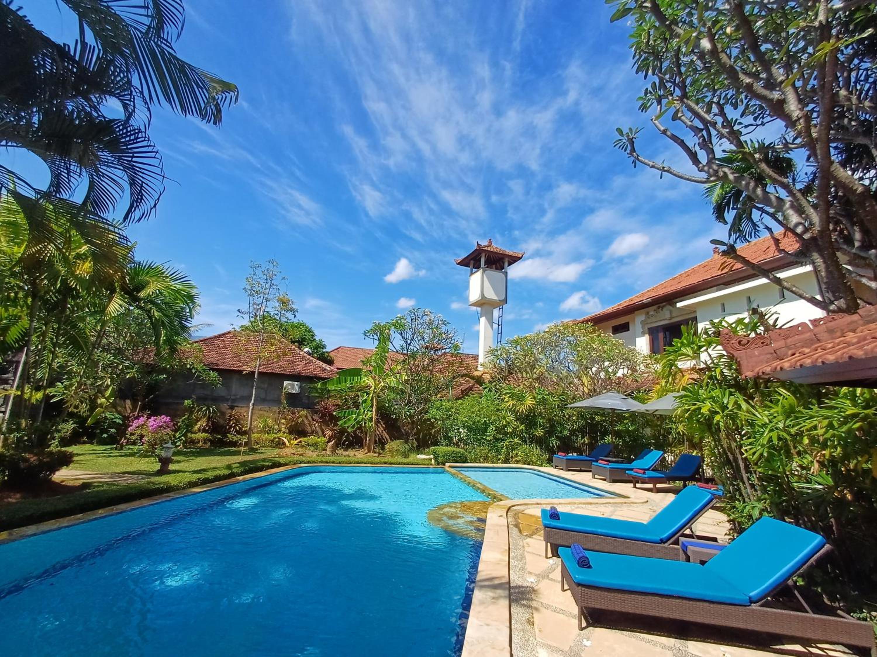 Three-Bedroom Villa - Photo 37