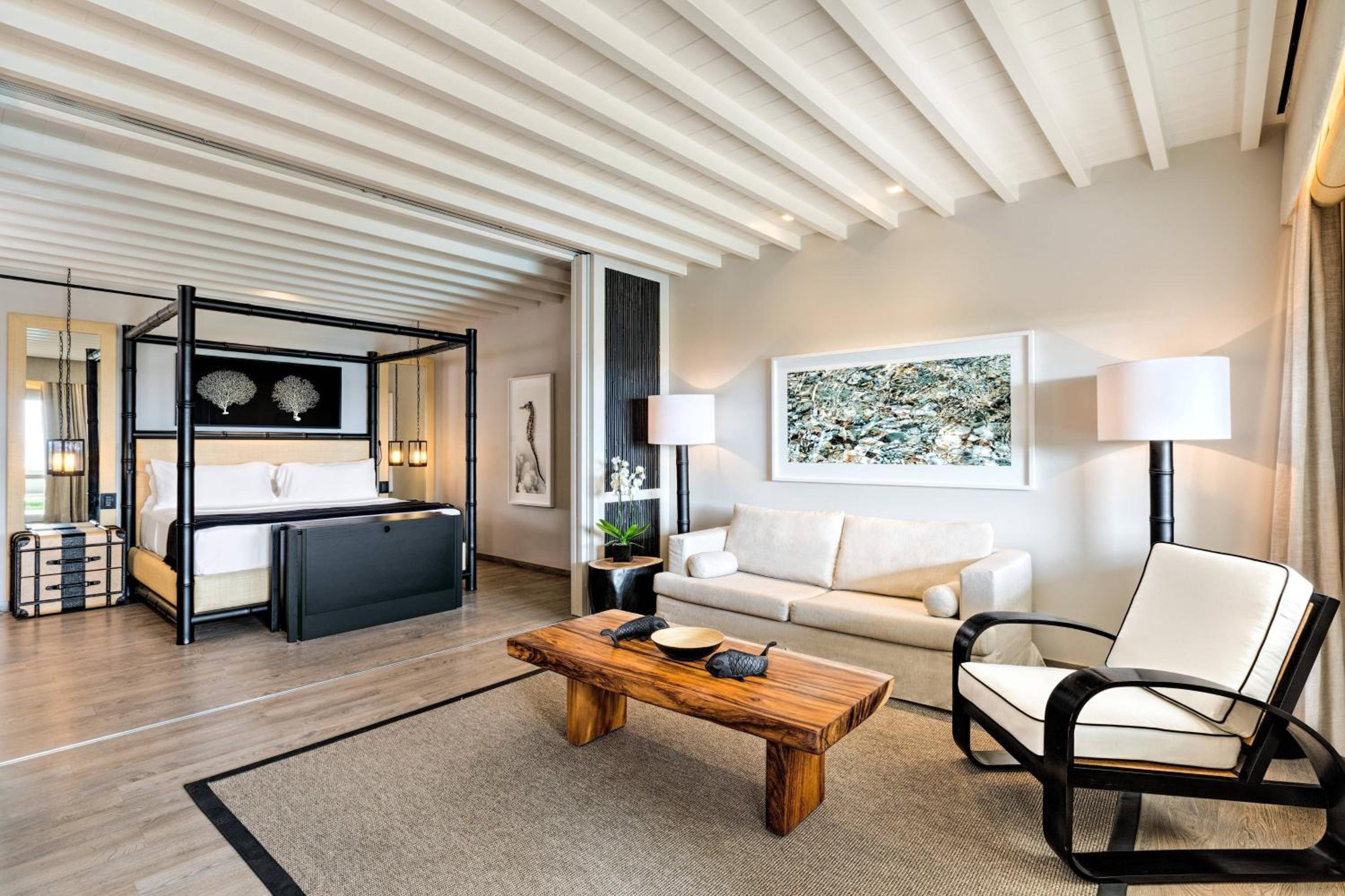 Luxury, Suite, Sea view, Private pool - Photo 1