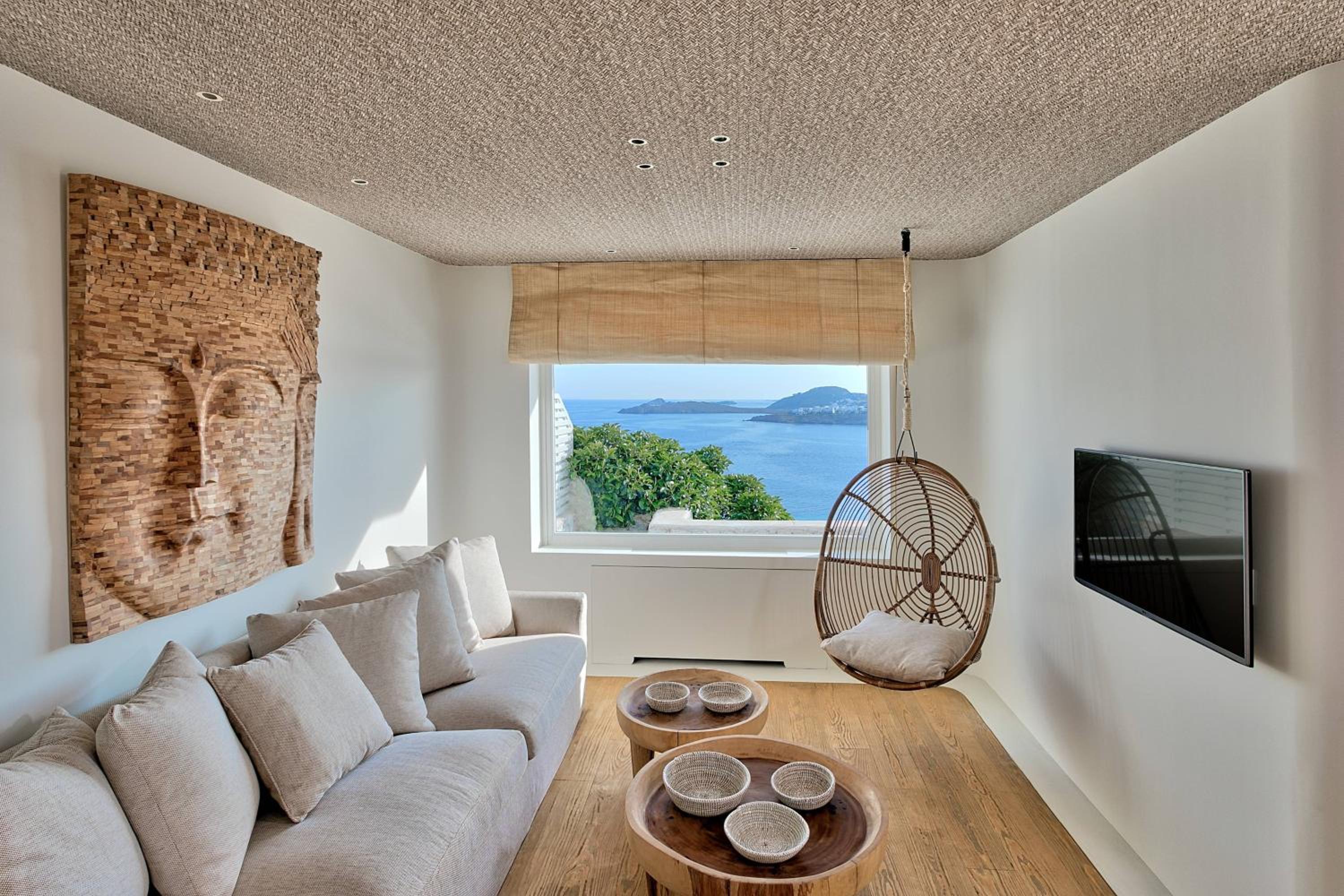 Ruby, 4 Bedroom Villa, Sea view, Balcony, Private pool