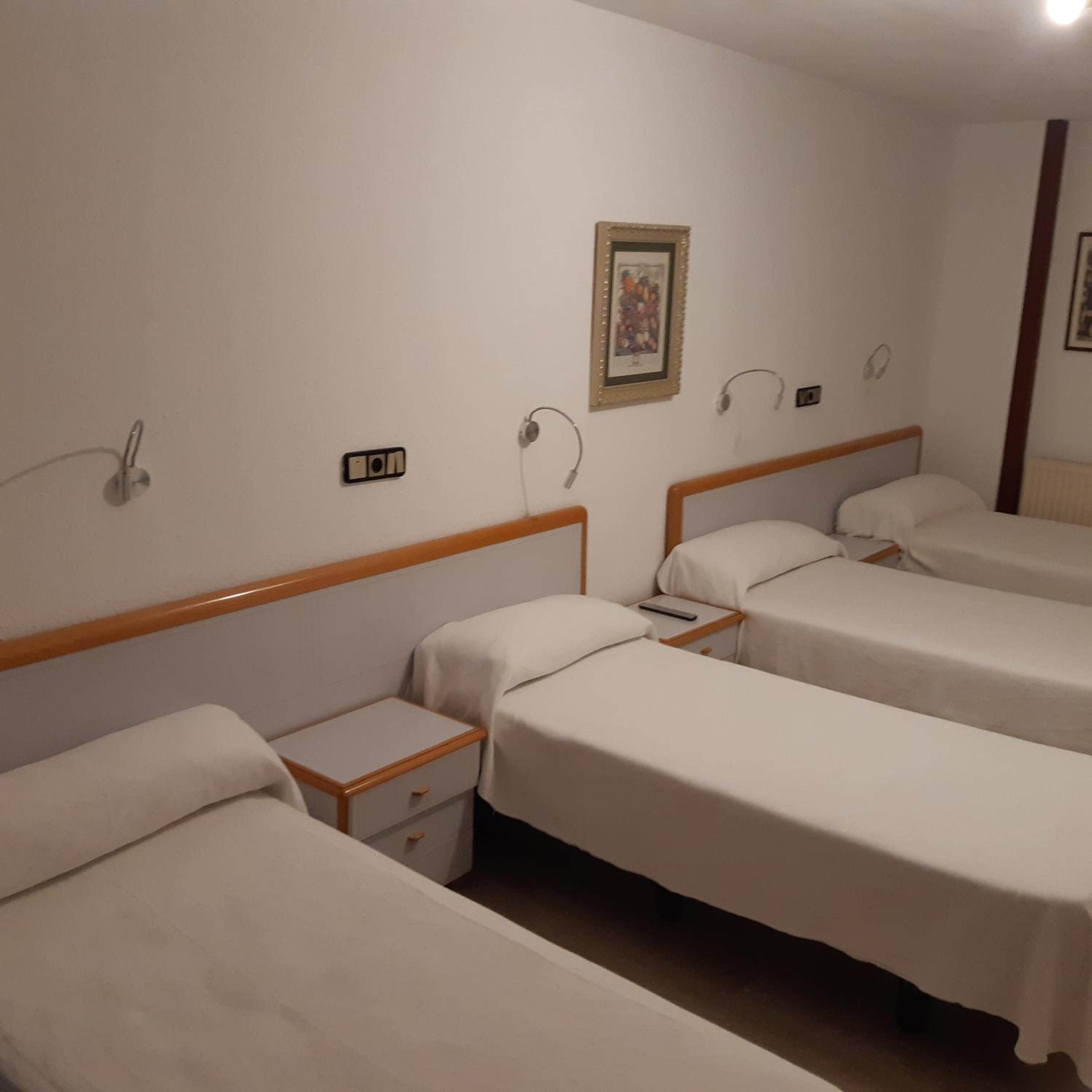 Quadruple Room - Photo 1
