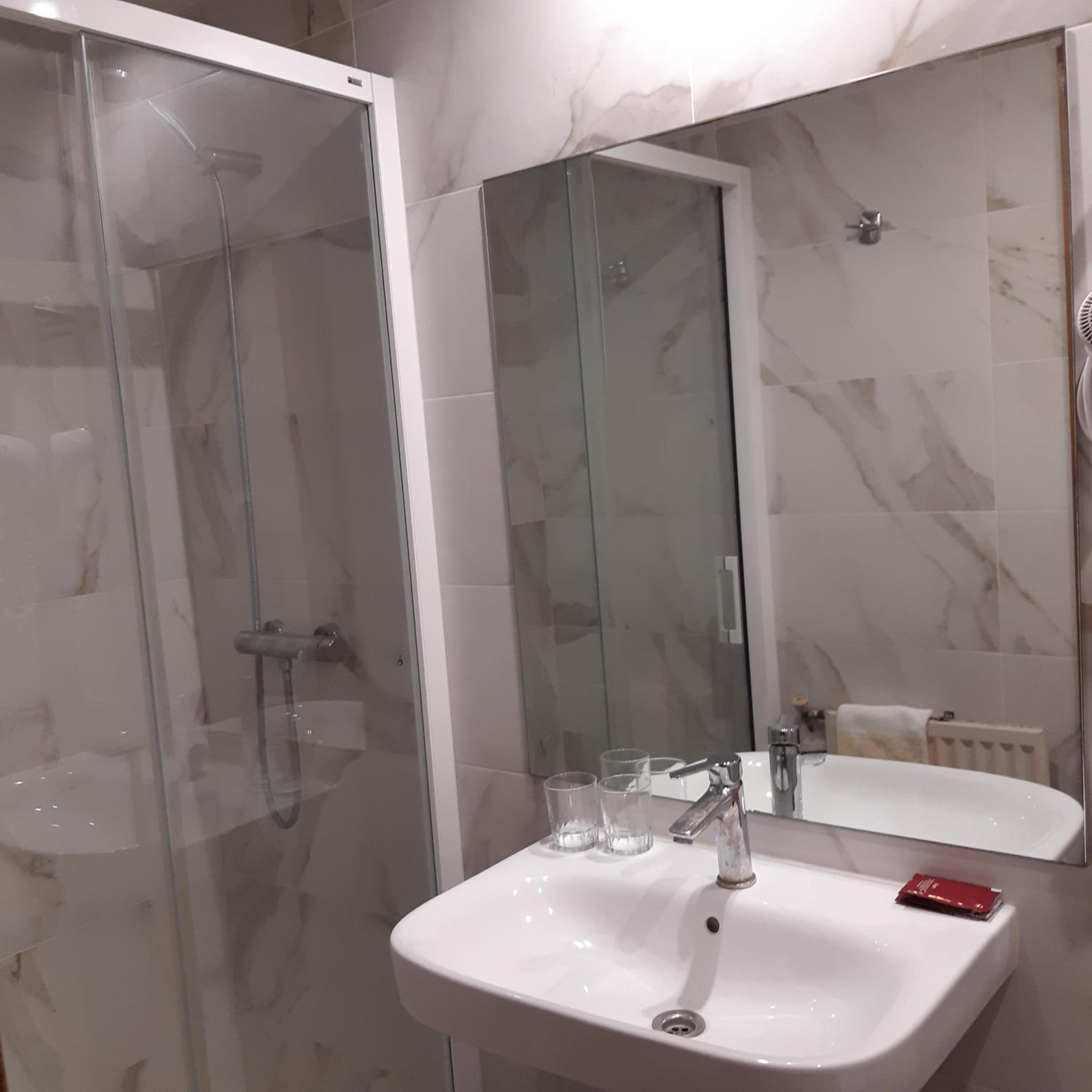 Triple Room - Photo 5