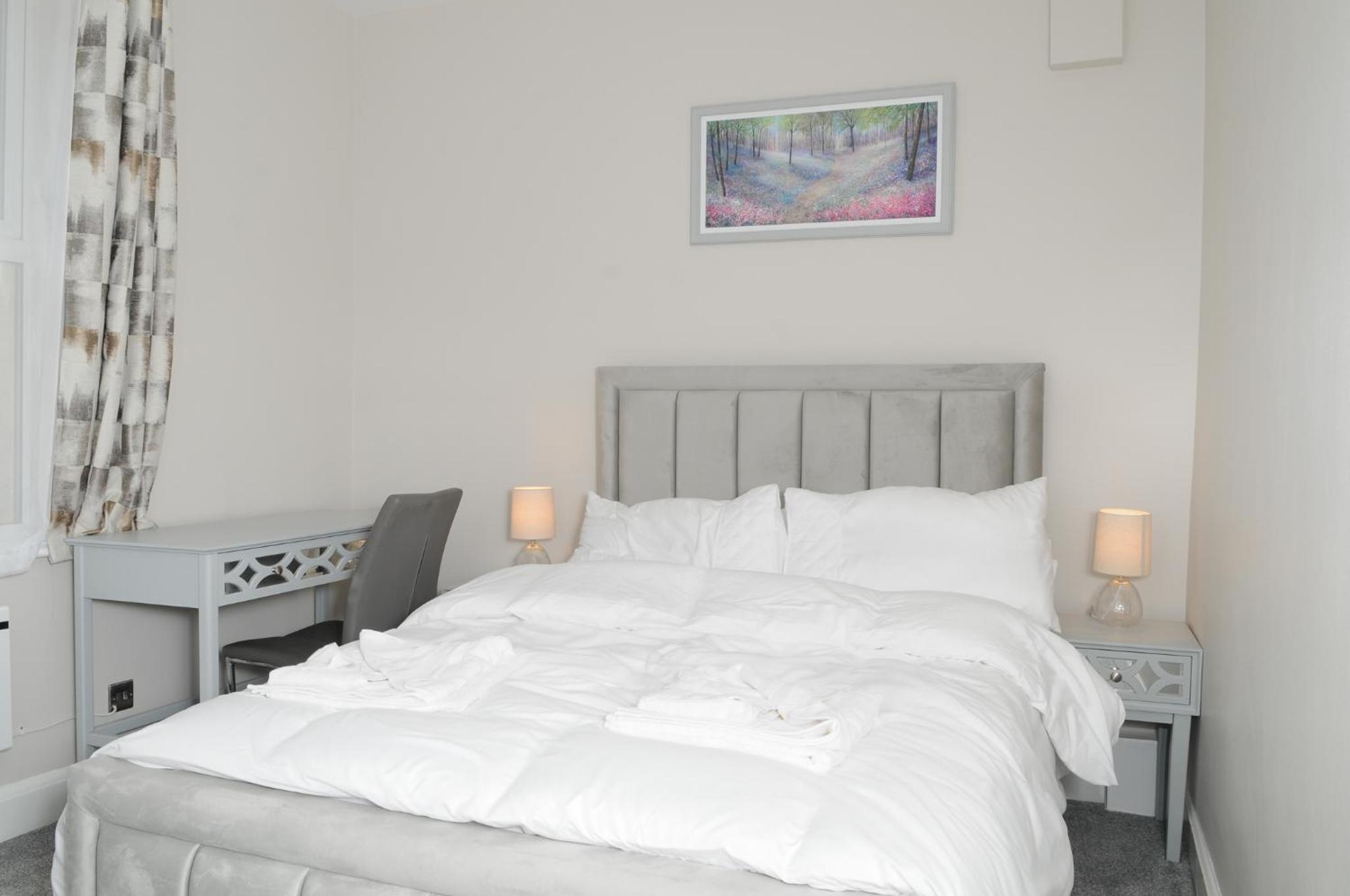 Two-Bedroom Apartment photo 2