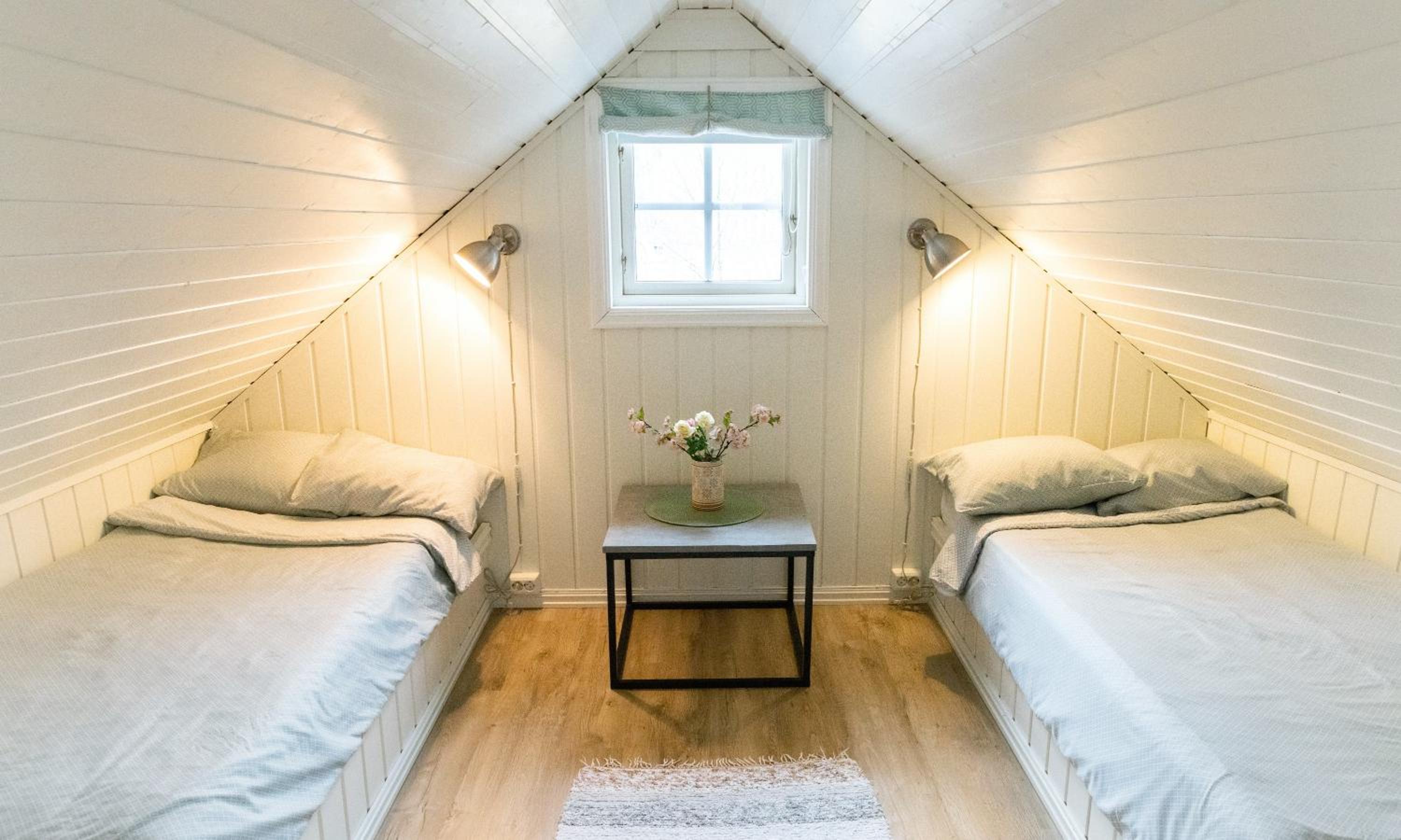 Two-Bedroom House - Photo 8