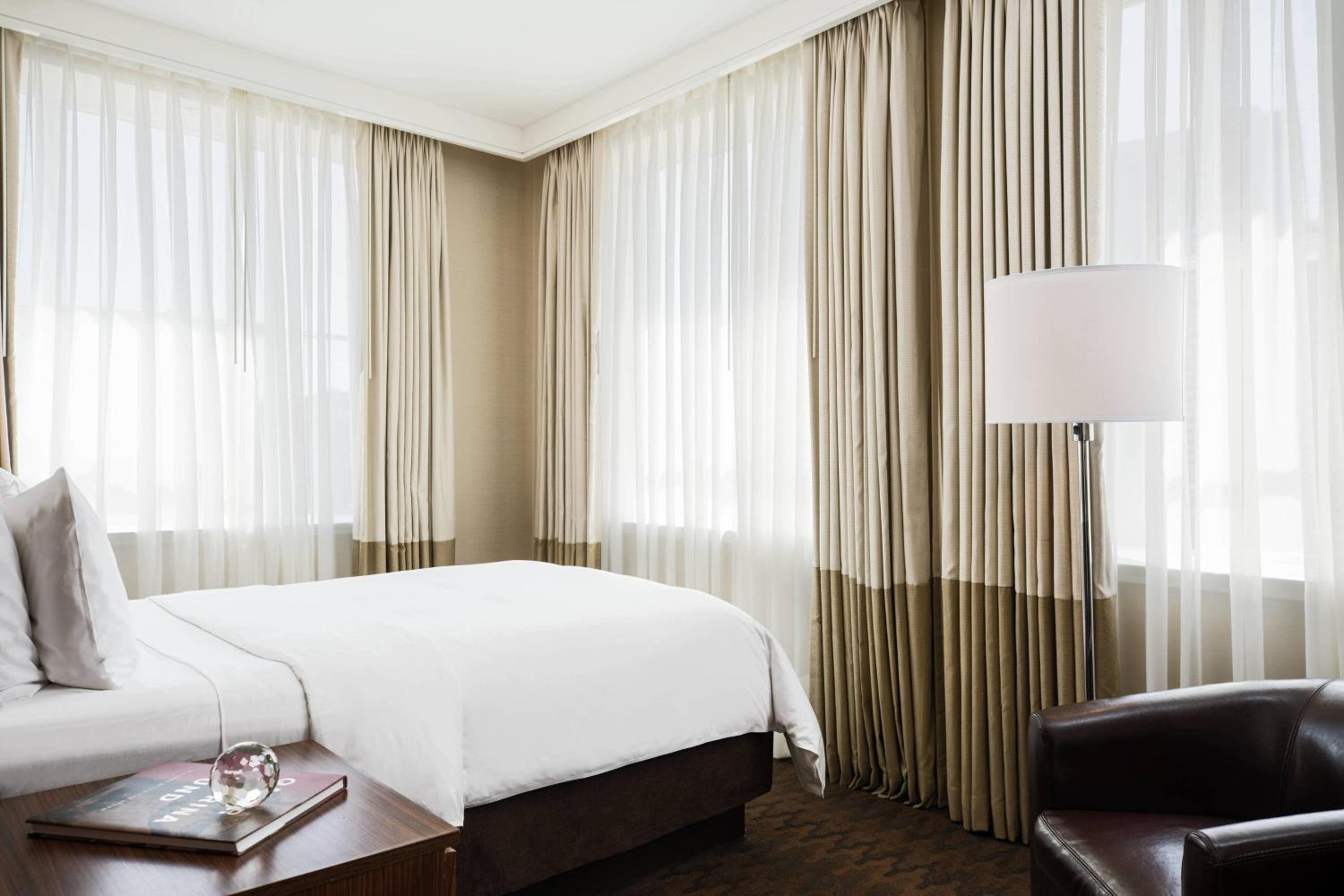 Queen Guest Room - Photo 1