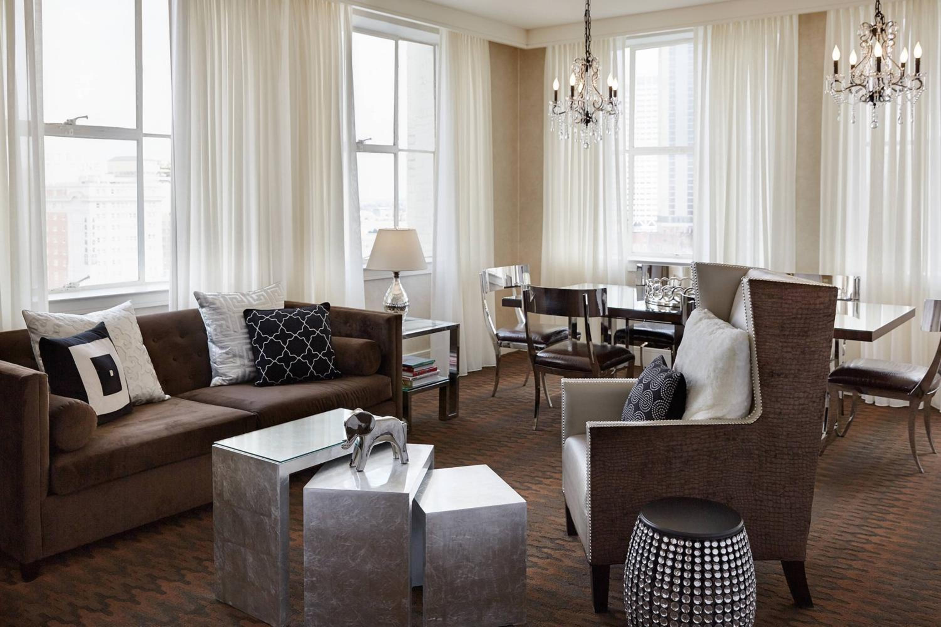 King Suite - Photo 1