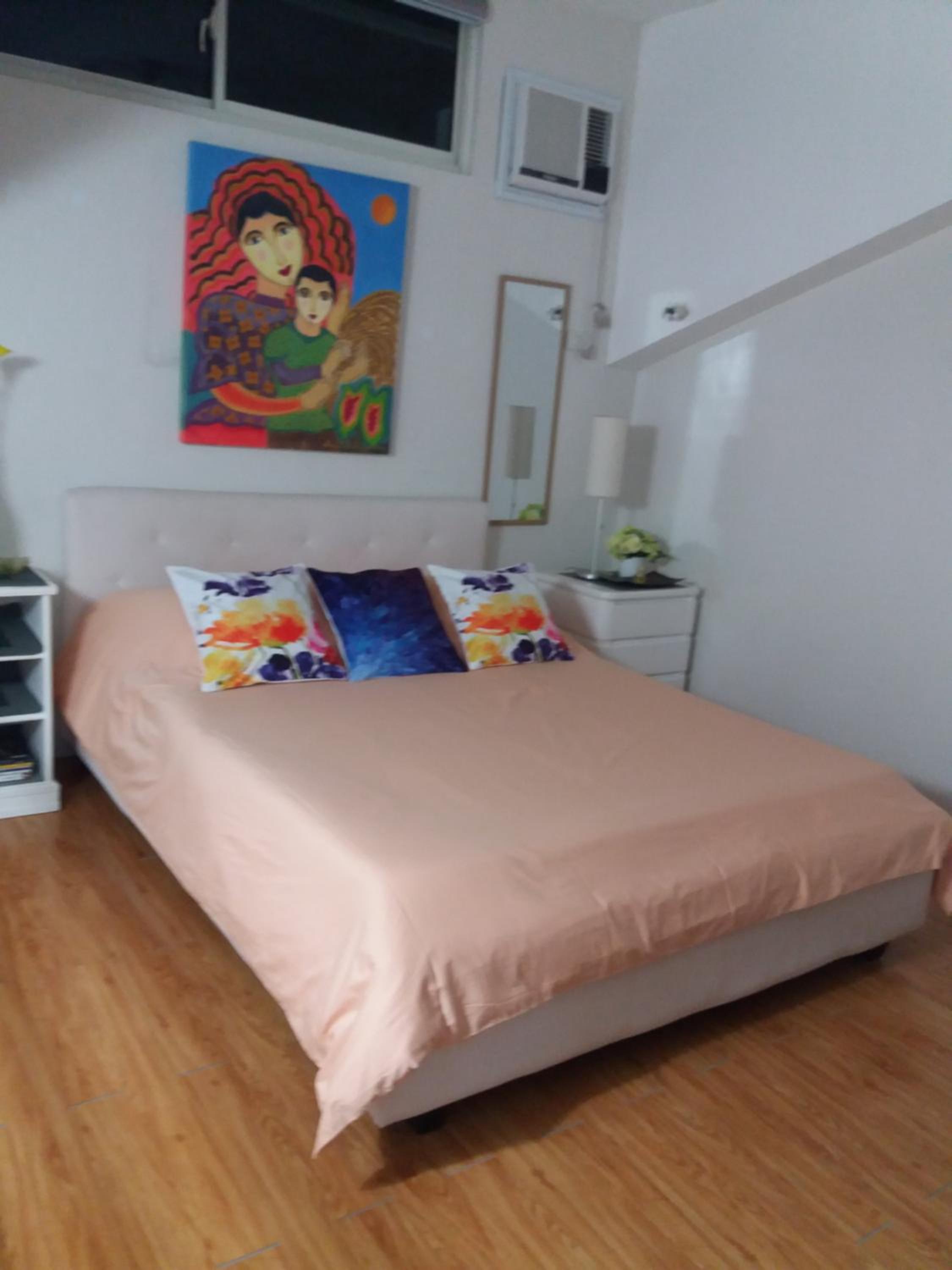 Apartment photo 2