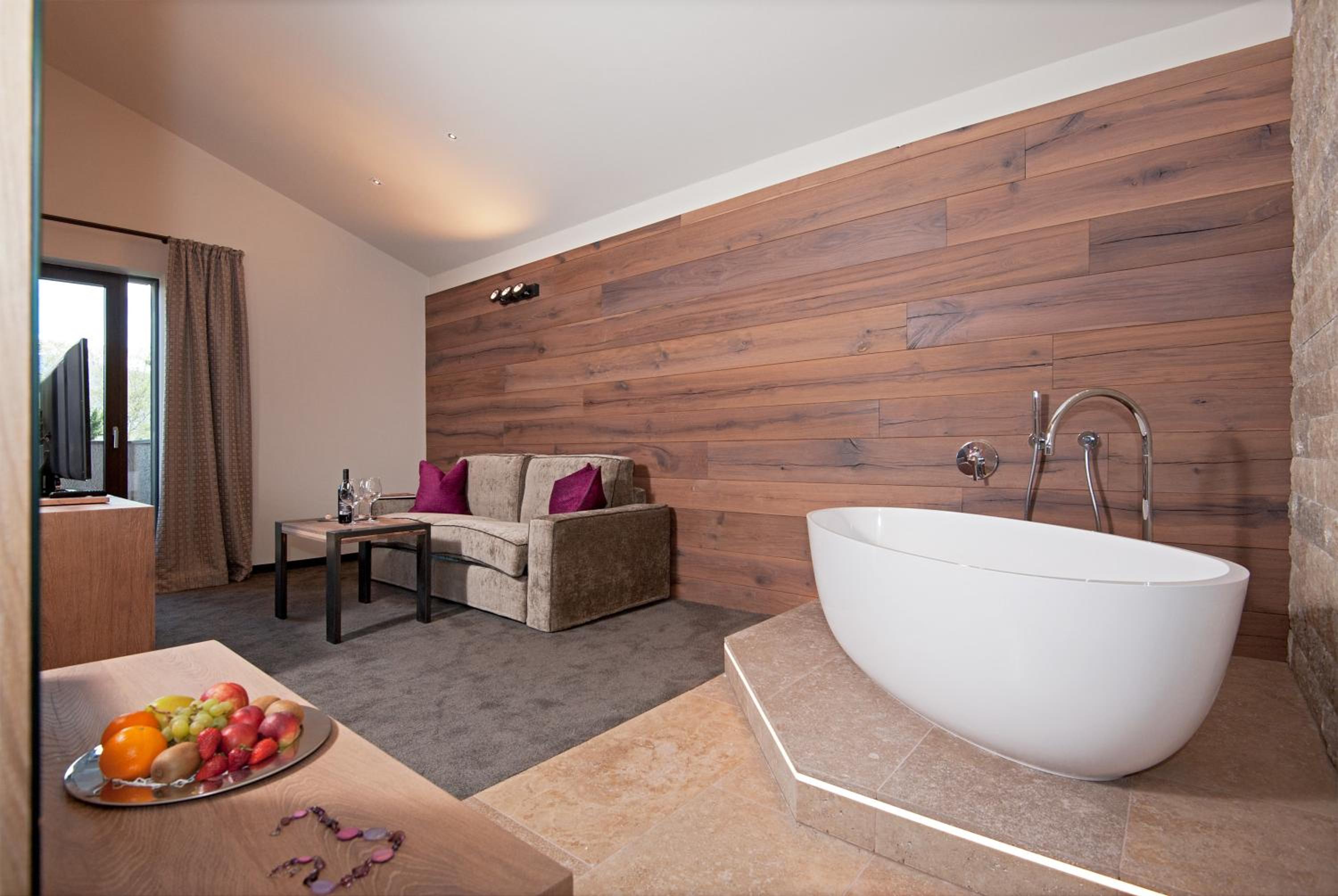 Deluxe Suite photo 2
