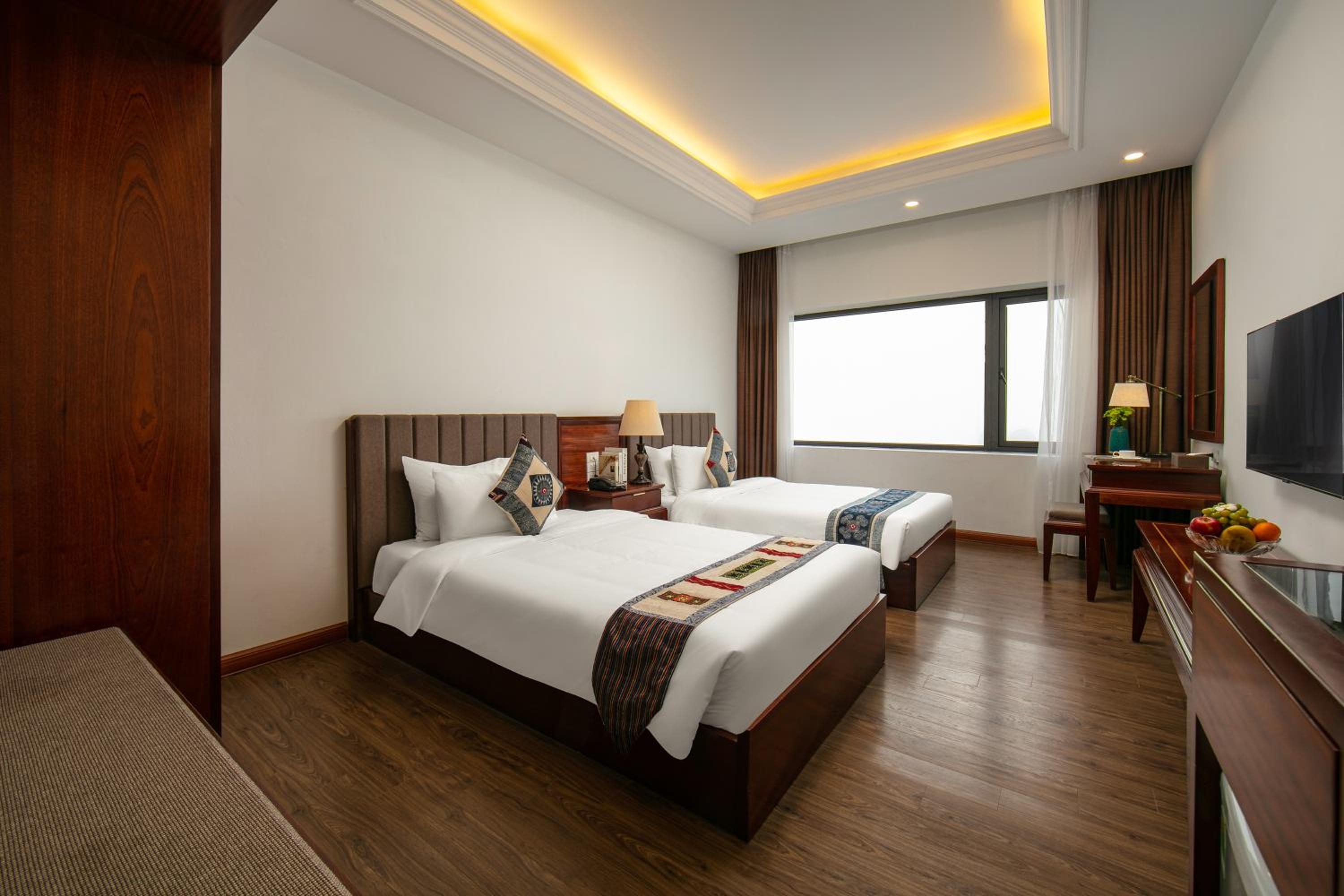 Superior Room with Window - Photo 3