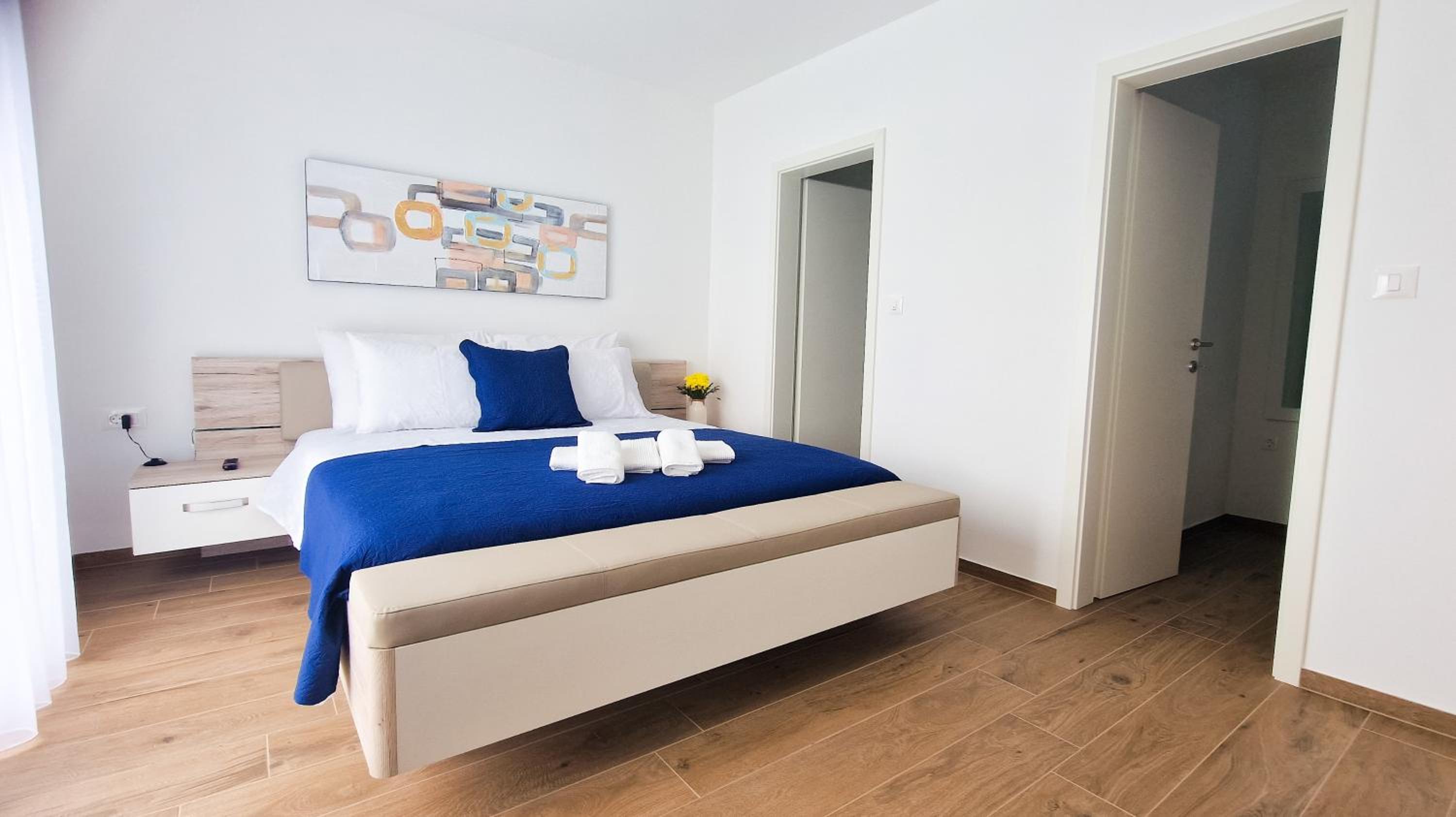 Three-Bedroom Villa photo 1