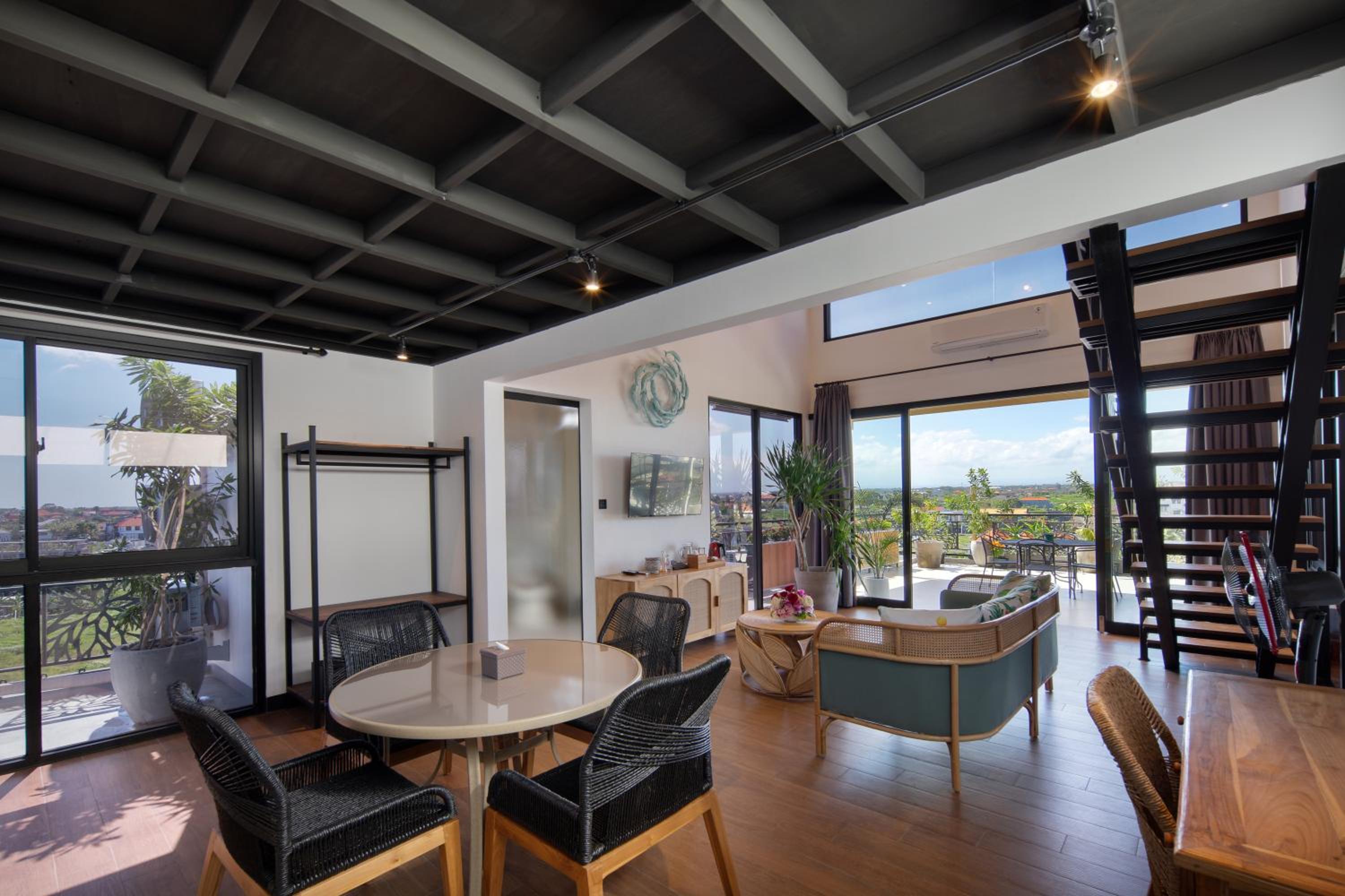 Loft - Photo 7