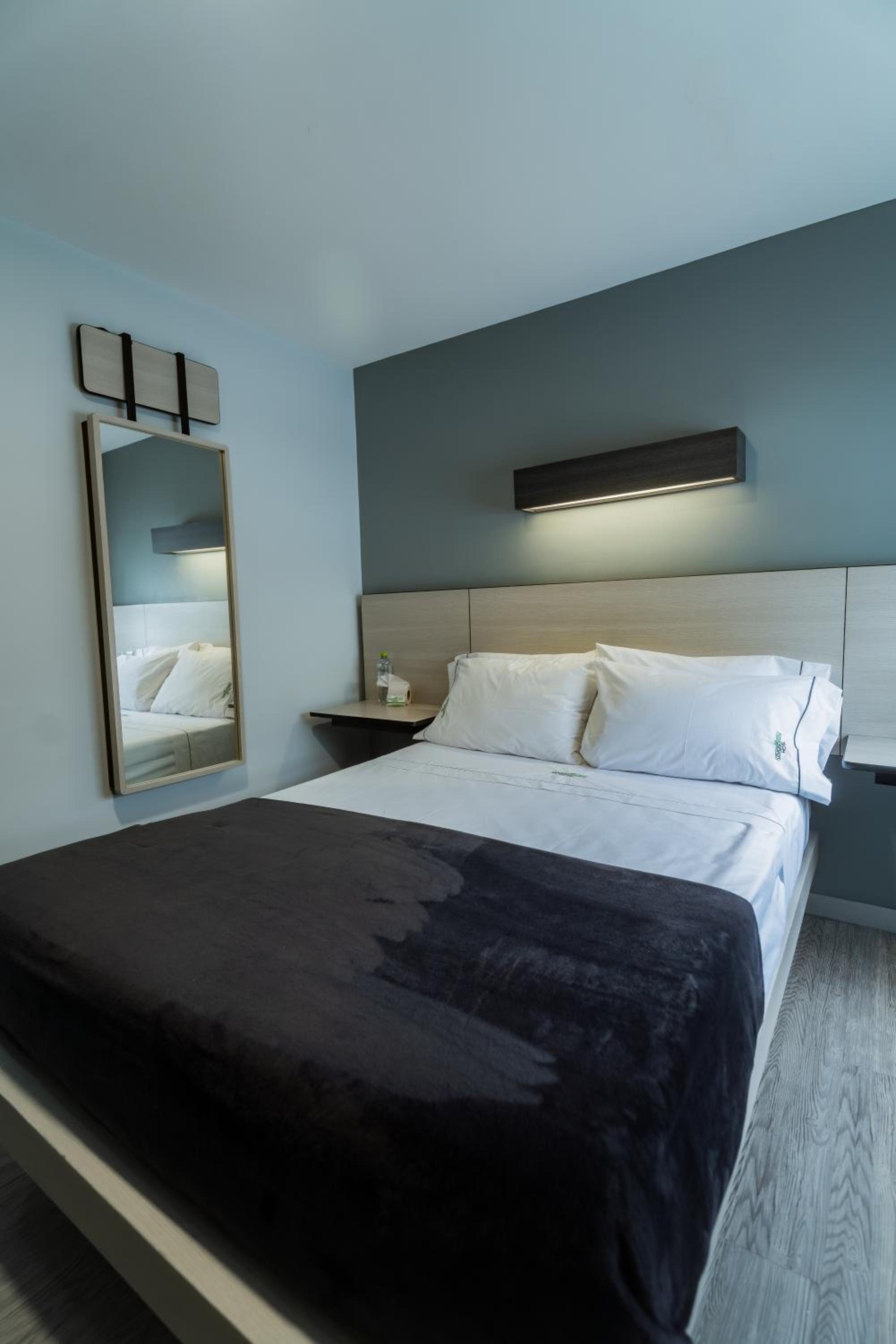 Double Room - Photo 11