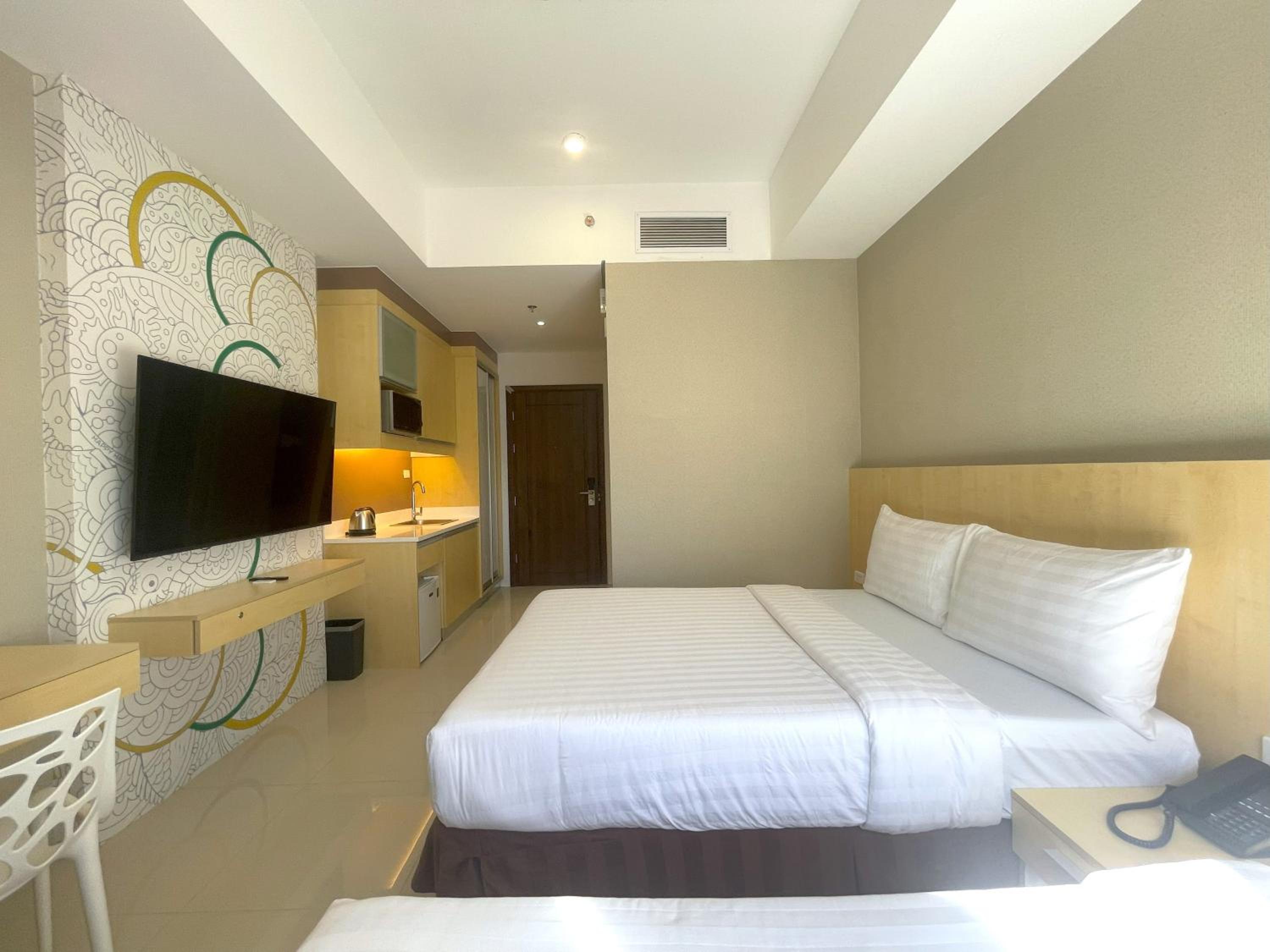 Standard Double Room - Photo 16