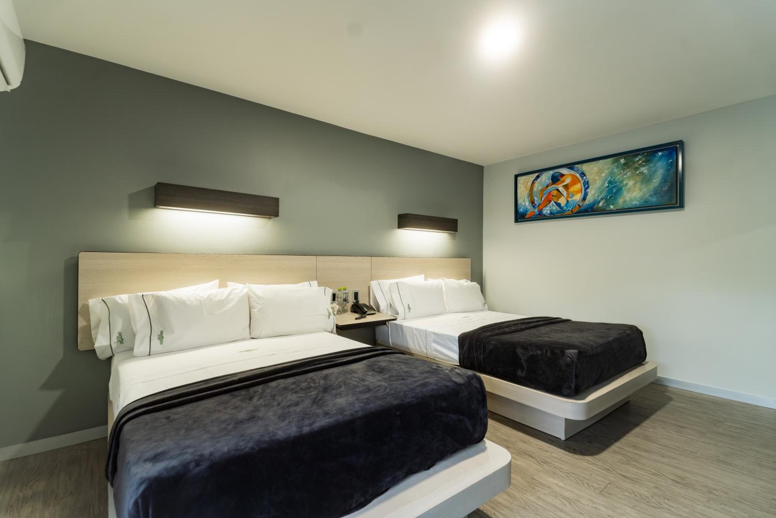 Twin Room - Photo 14