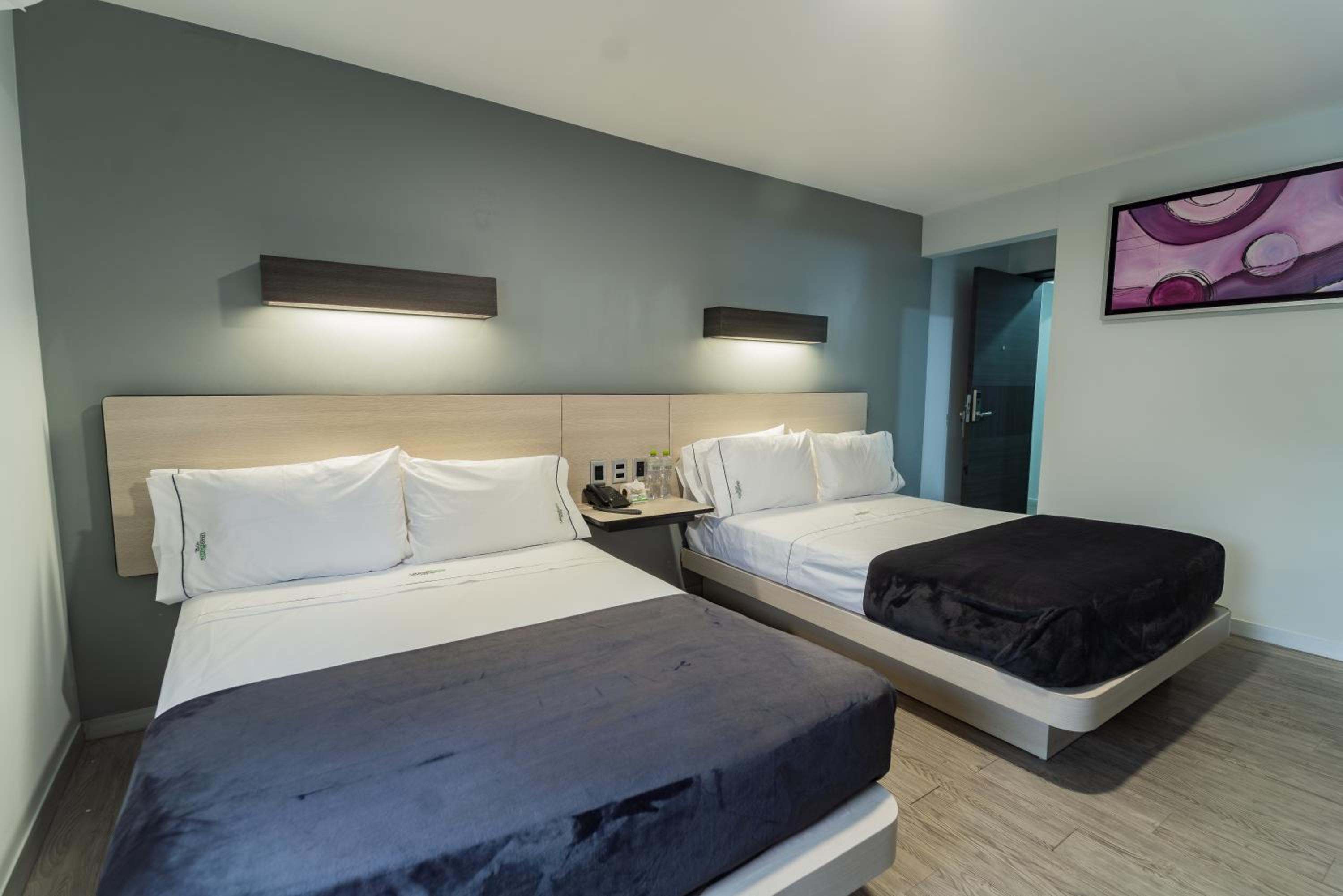 Twin Room - Photo 10