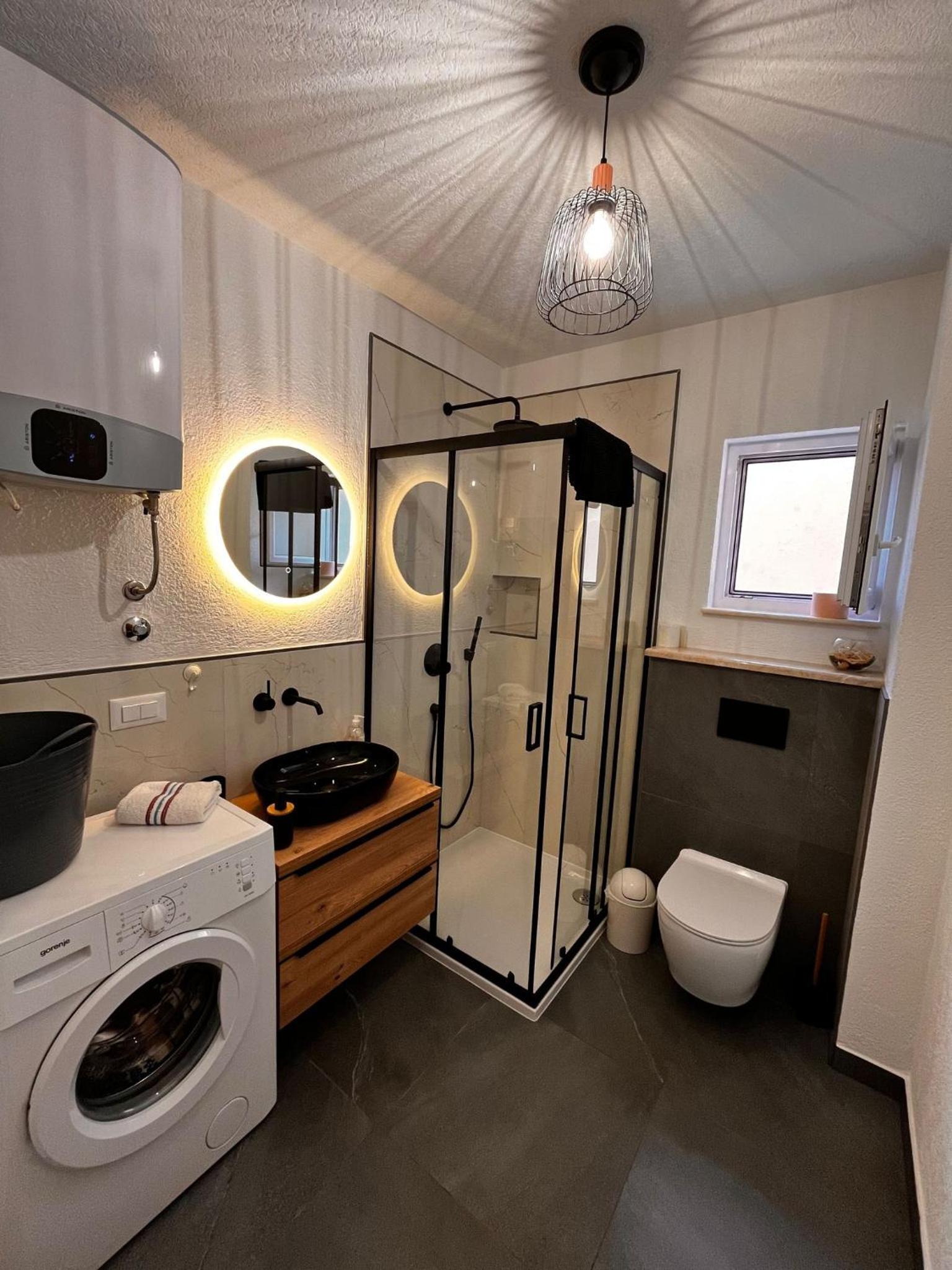 One-Bedroom Apartment with Terrace (4 Adults)