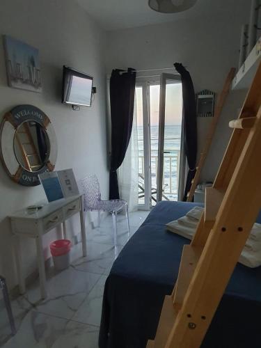 Superior Double or Twin Room with Sea View photo 2