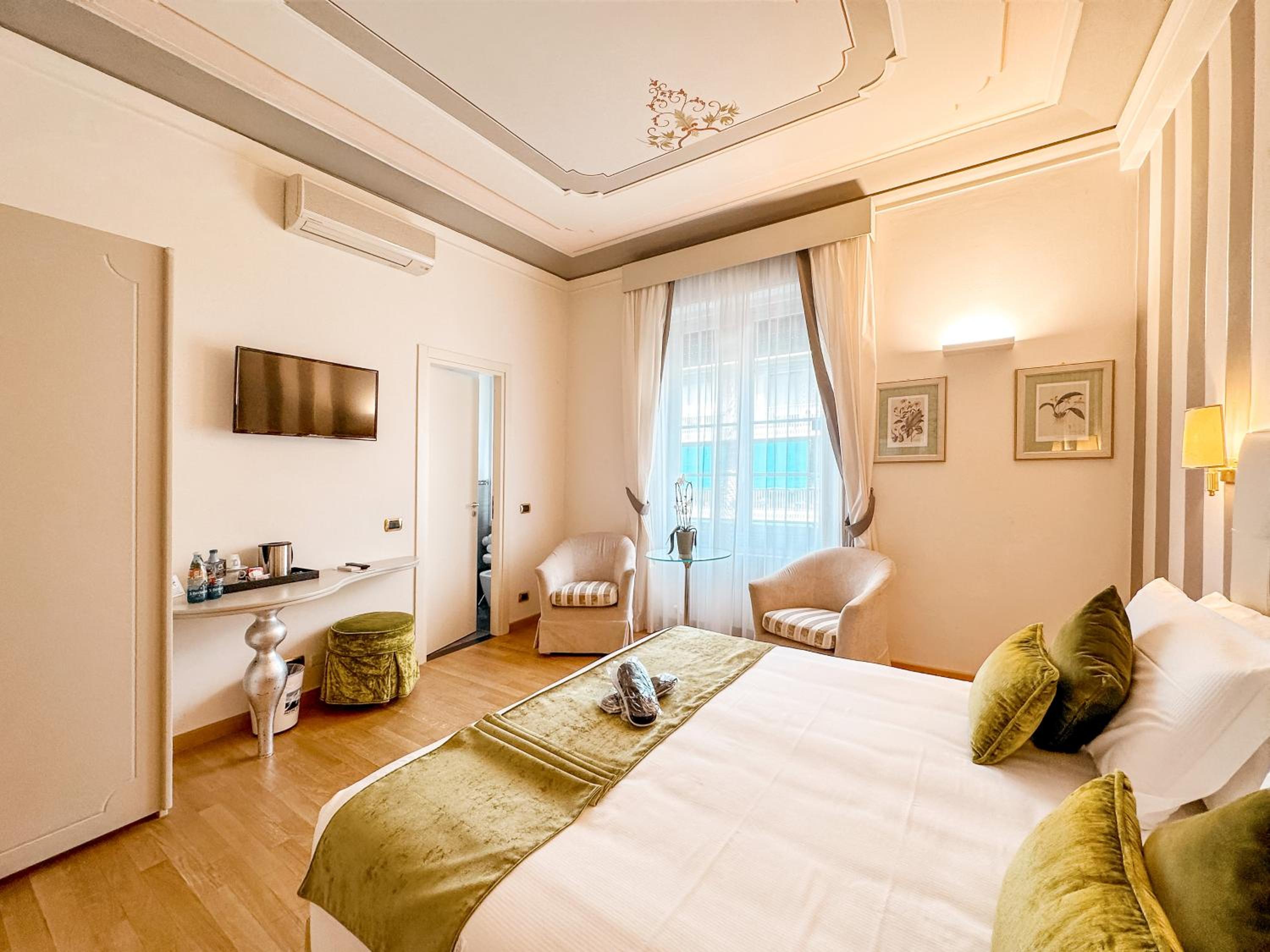 Superior Double Room - Photo 2
