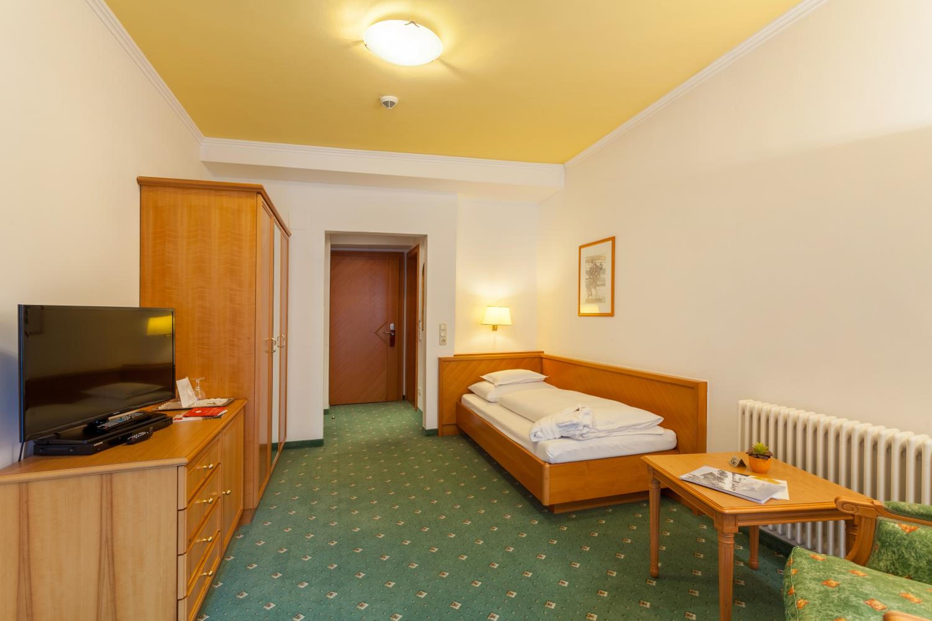 Single Room photo 1
