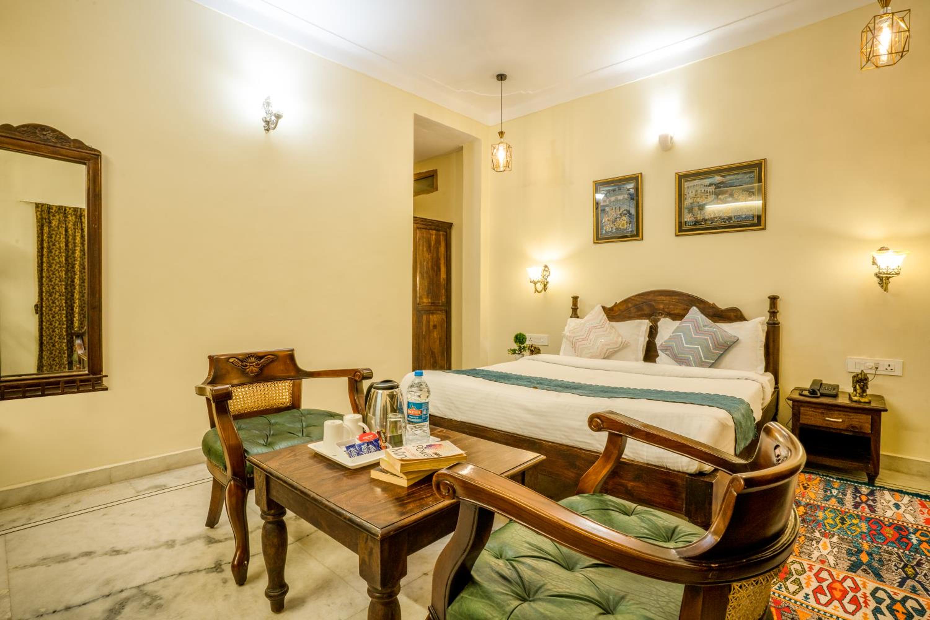 Deluxe Room - Photo 15