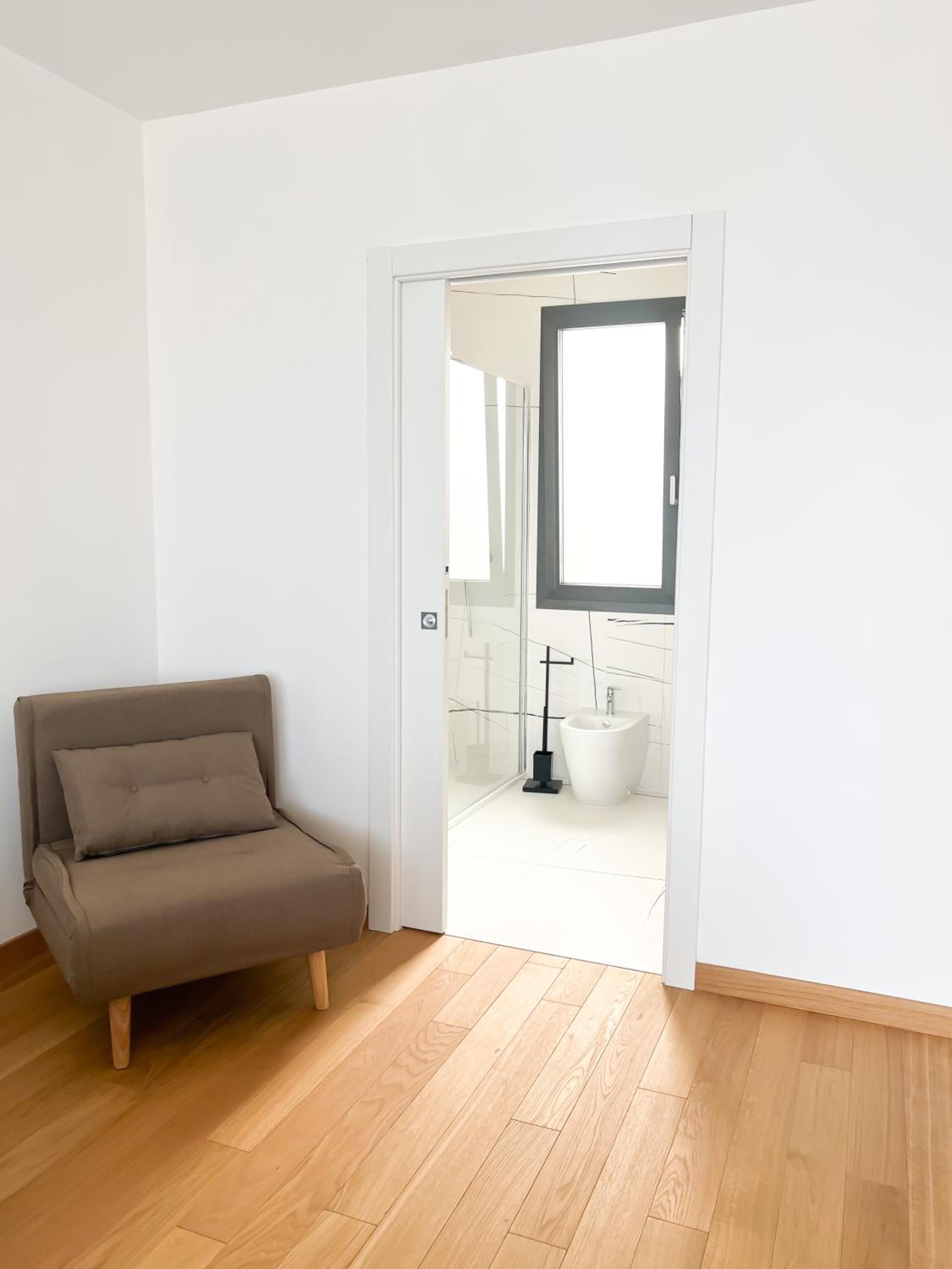 Deluxe Double Room with Balcony photo 3
