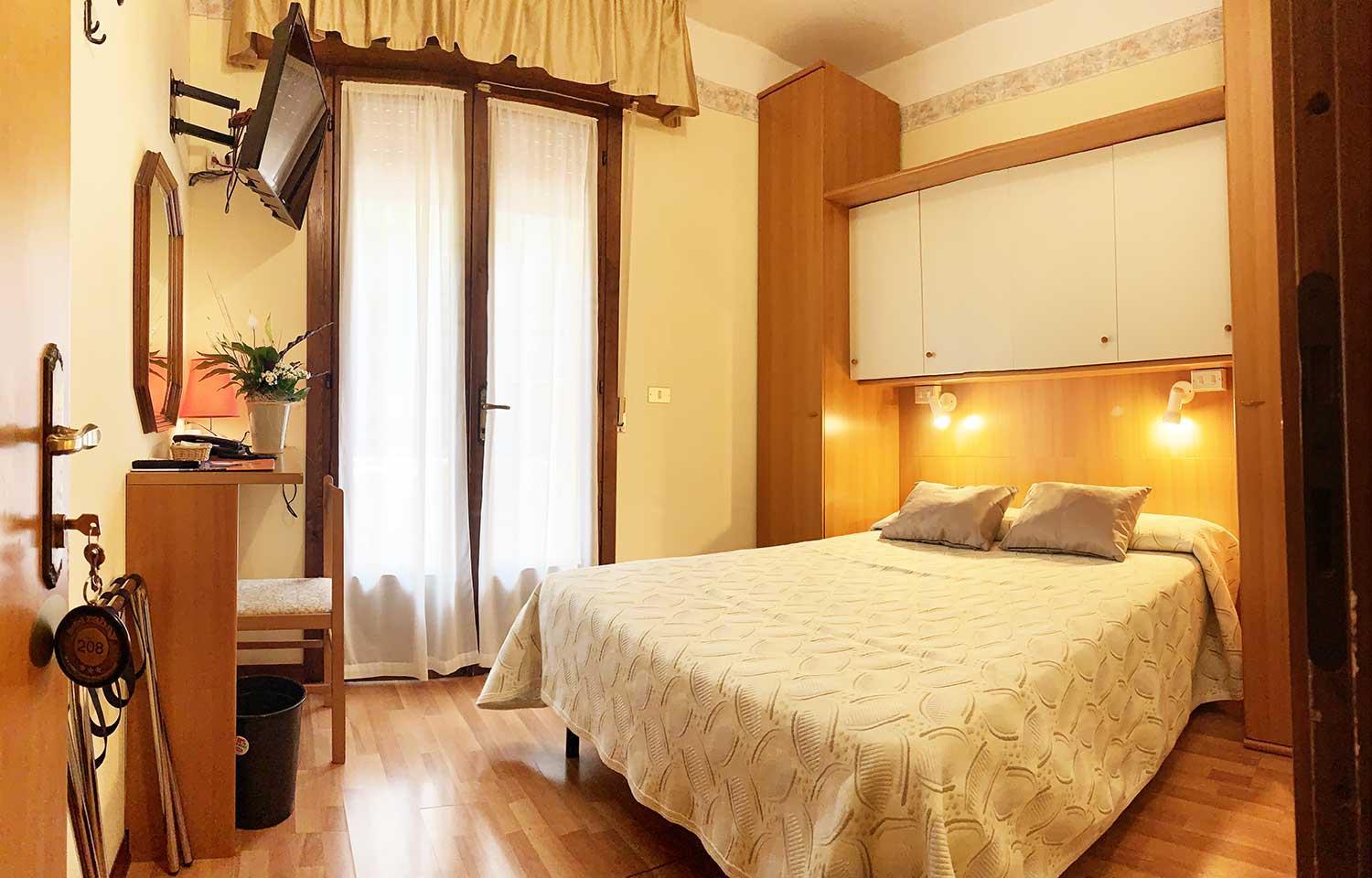 Single Room with Balcony photo 1