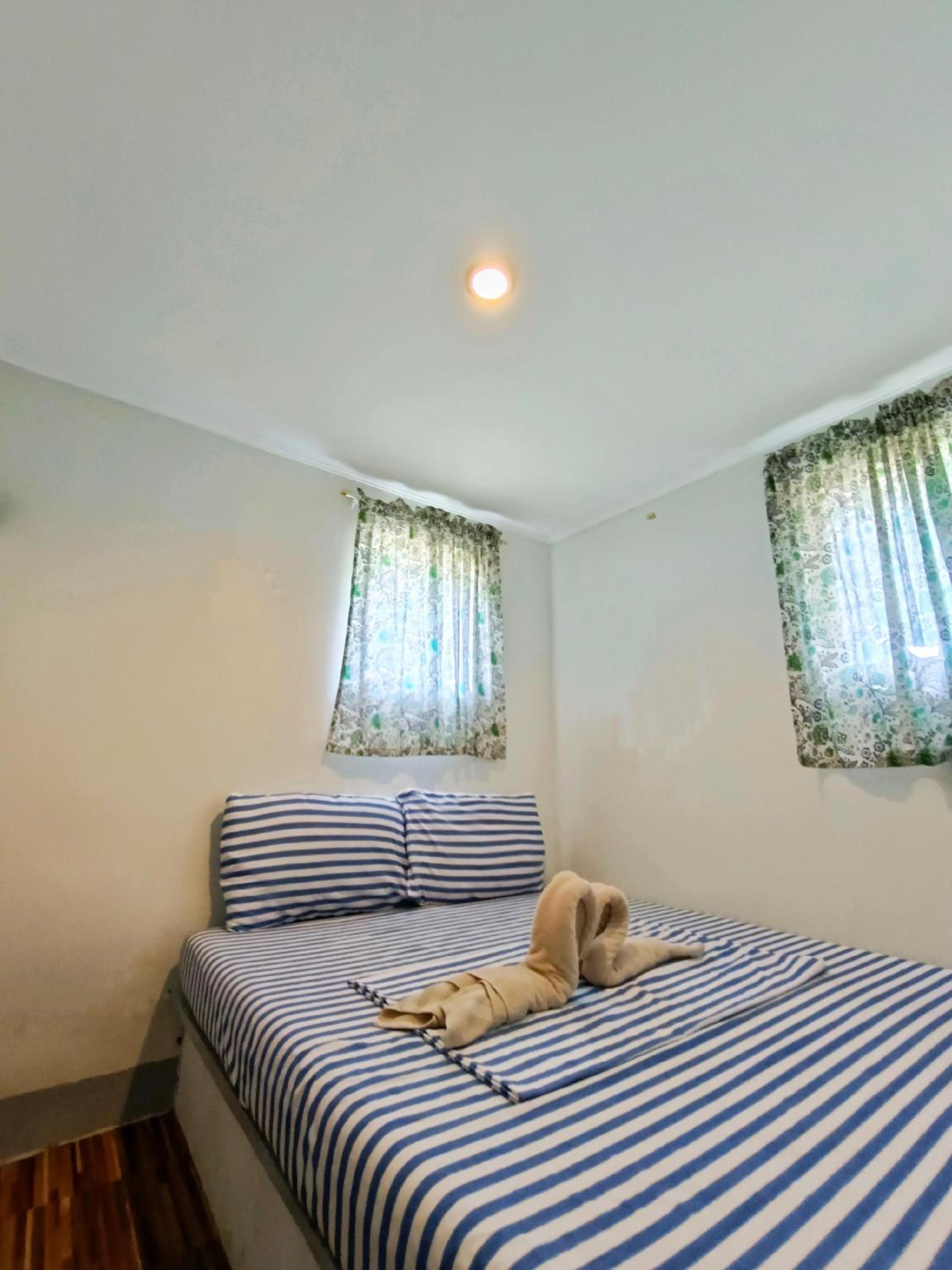 Standard Double Room - Photo 3