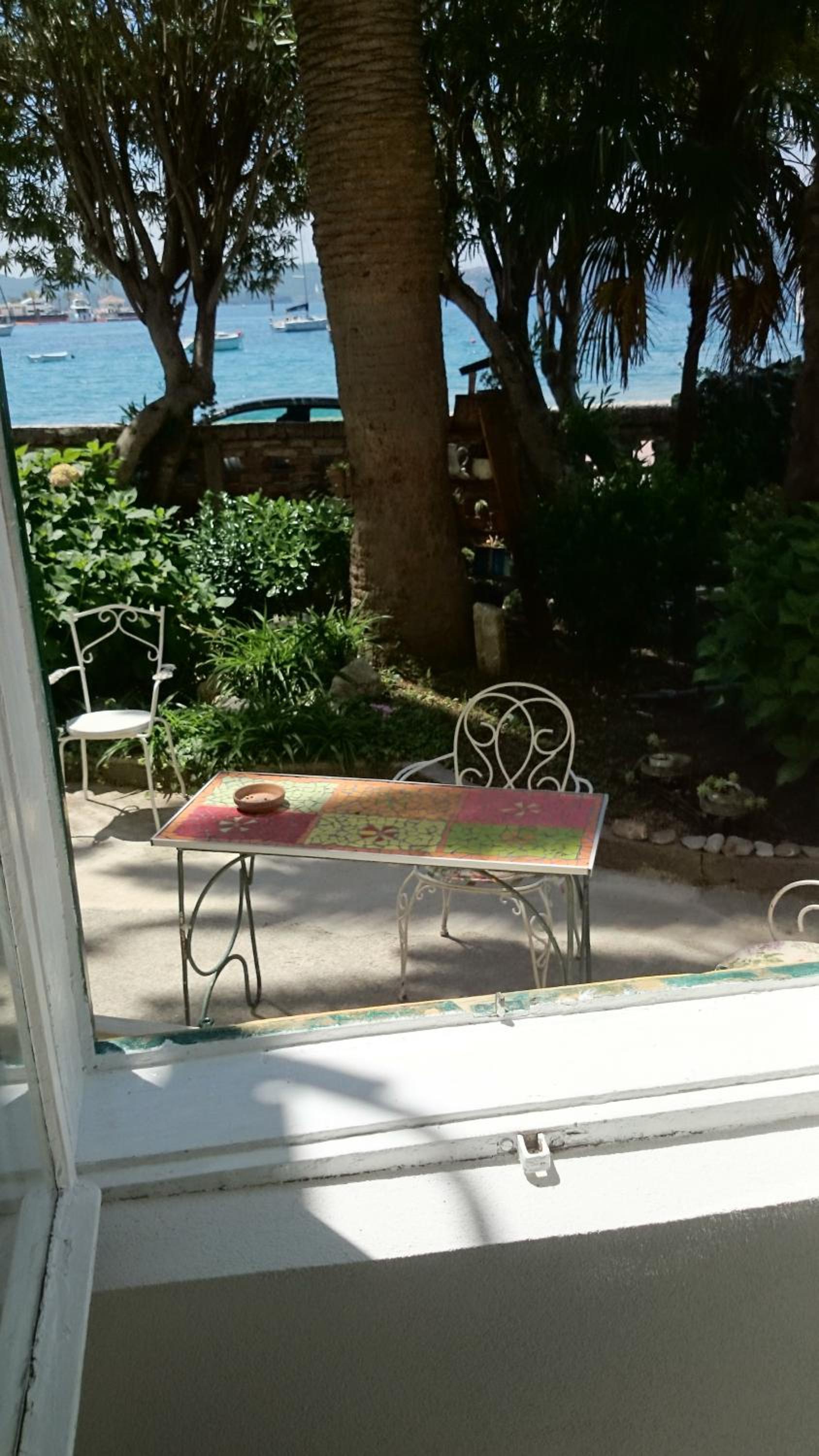 Double Room with Ensuite Bathroom and Sea View photo 3