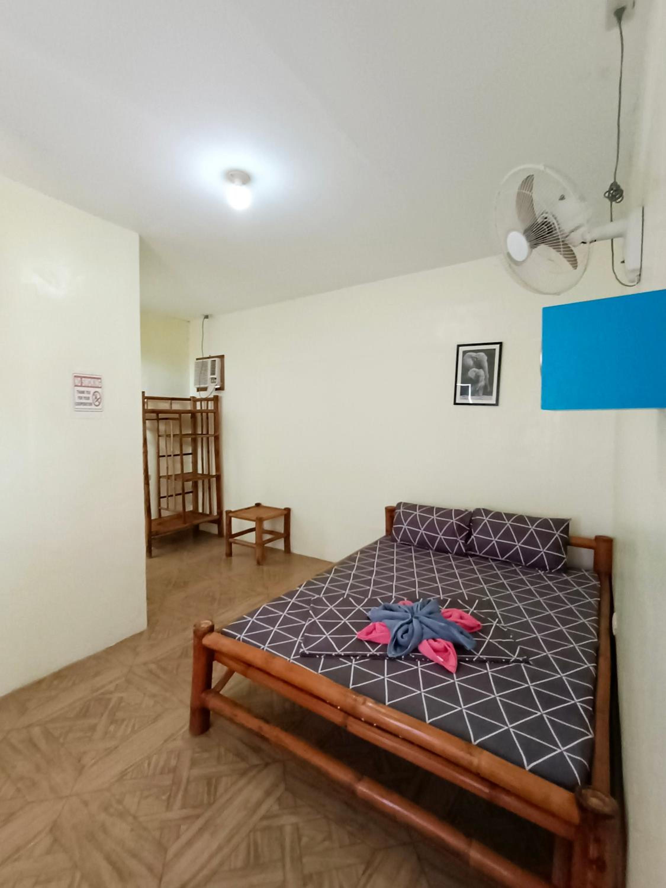 Double Room with Garden View - Photo 6