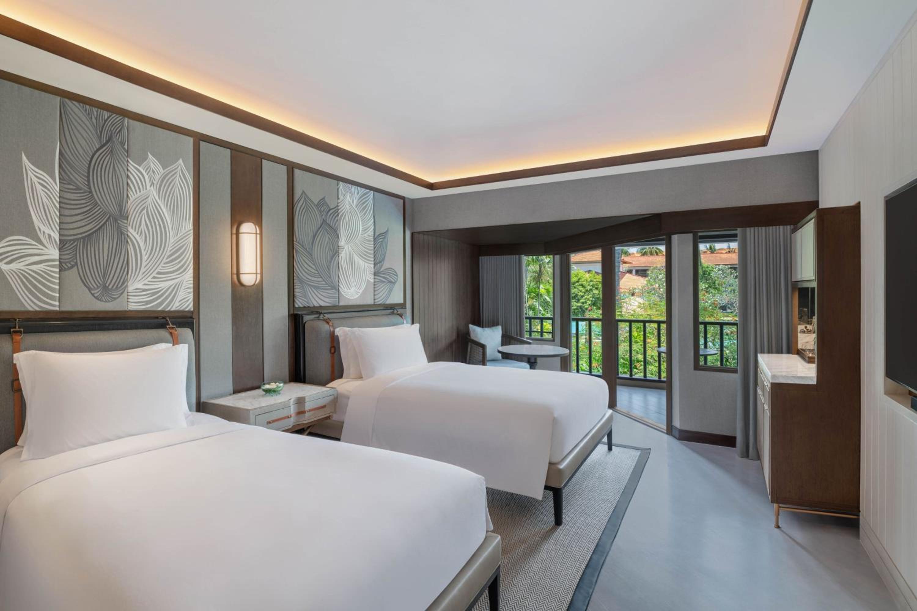 Deluxe Lagoon View, Guest room, 2 Double Bed(s) with Free Daily Activity - Photo 1
