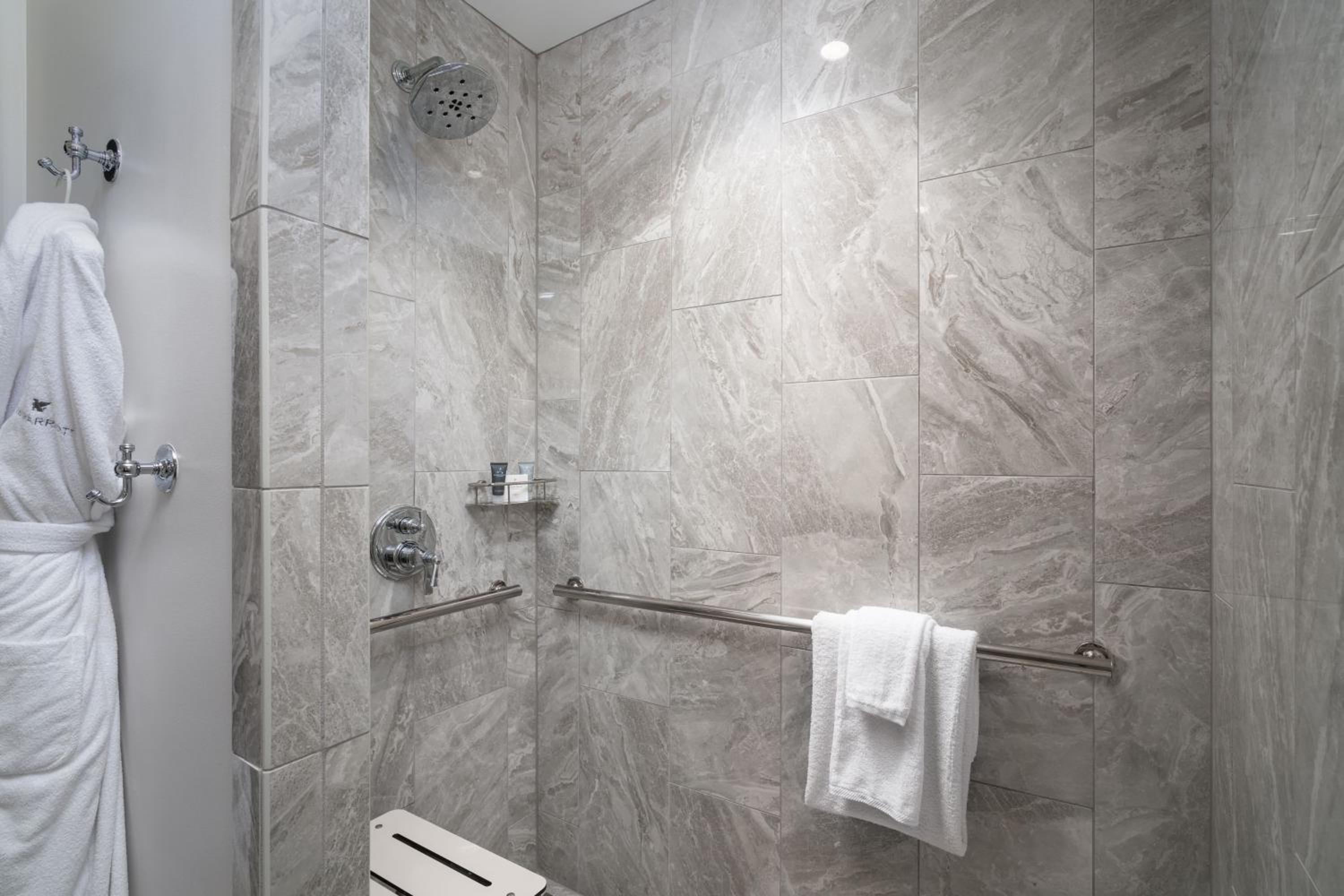 King Room with Interior View