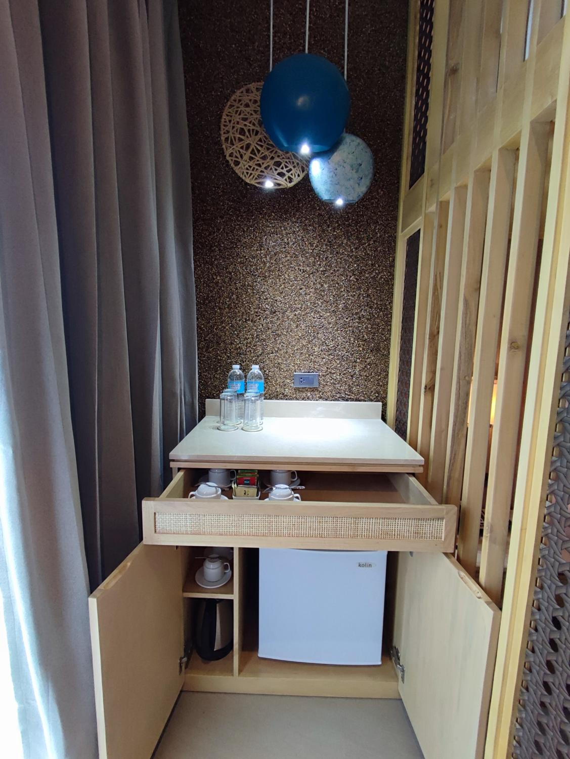Family Room - Photo 17