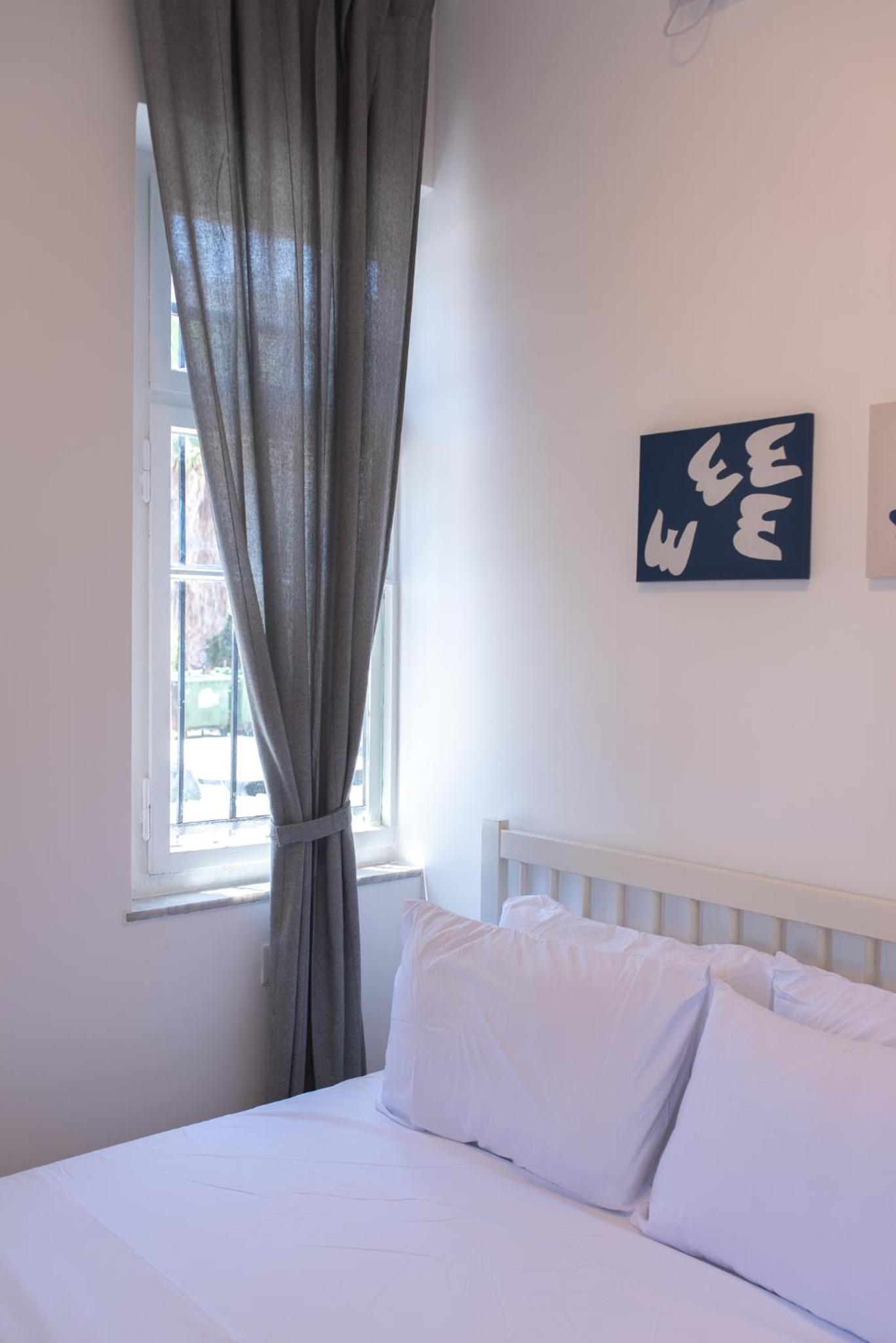 Two-Bedroom Apartment - Photo 20