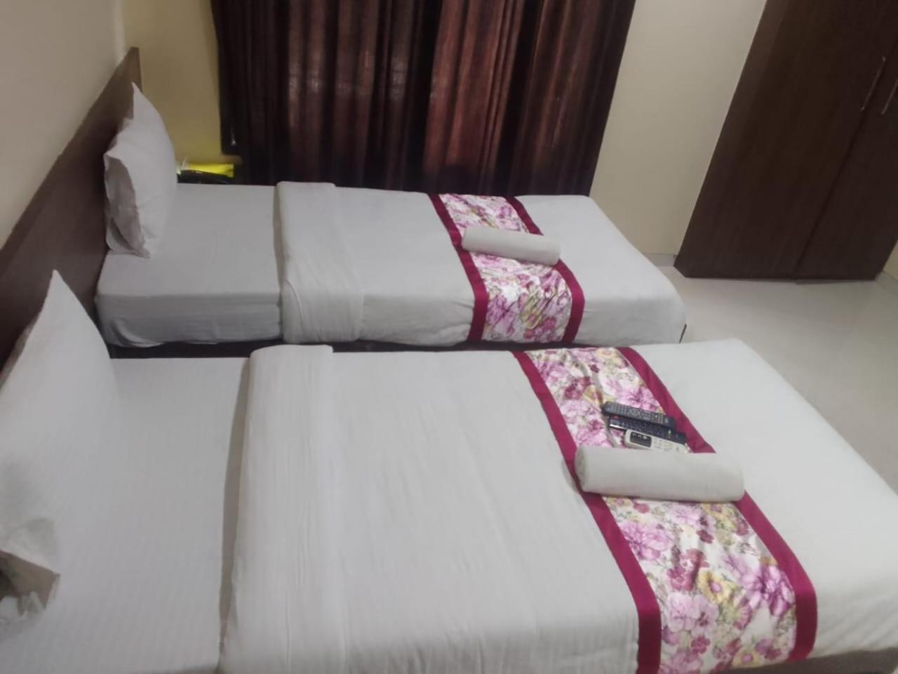 Standard Double or Twin Room photo 1