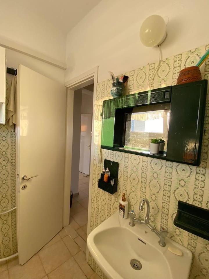 Three-Bedroom Apartment photo 3