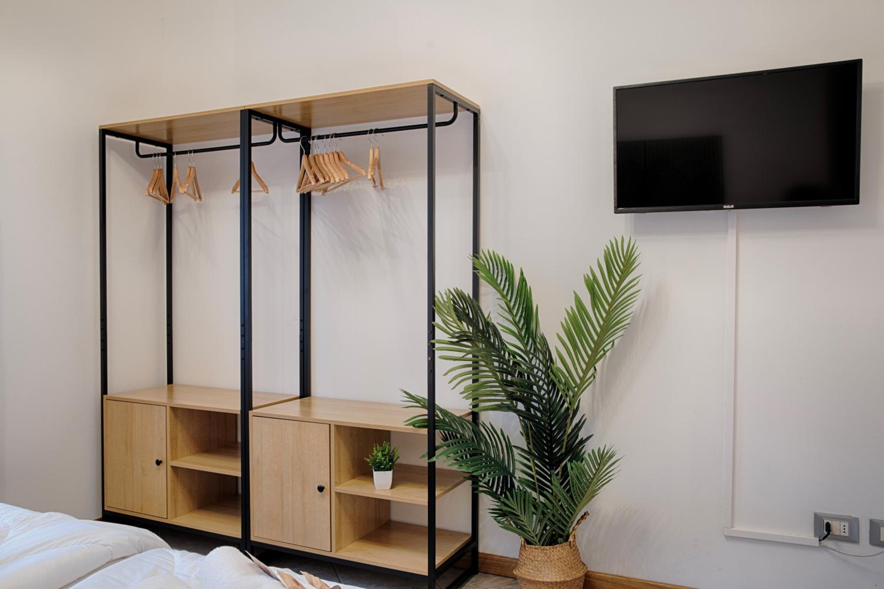 One-Bedroom Apartment photo 3