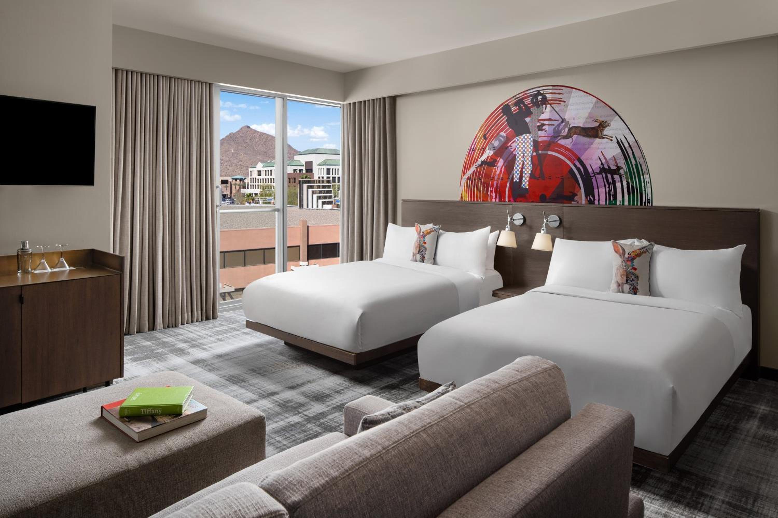 Studio Suite with Two Double Beds and View - Photo 1