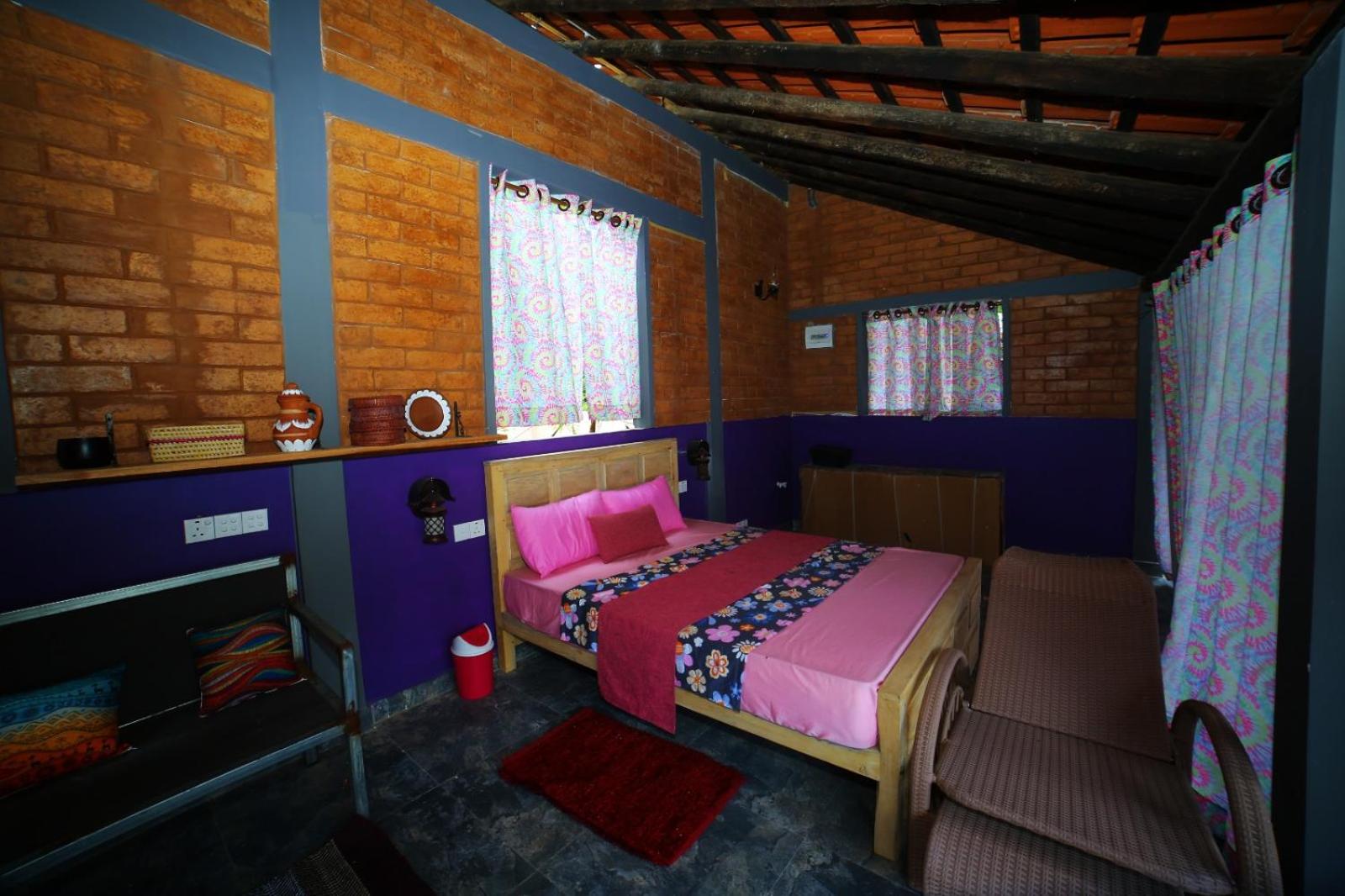 Double Room With Pool View photo 3