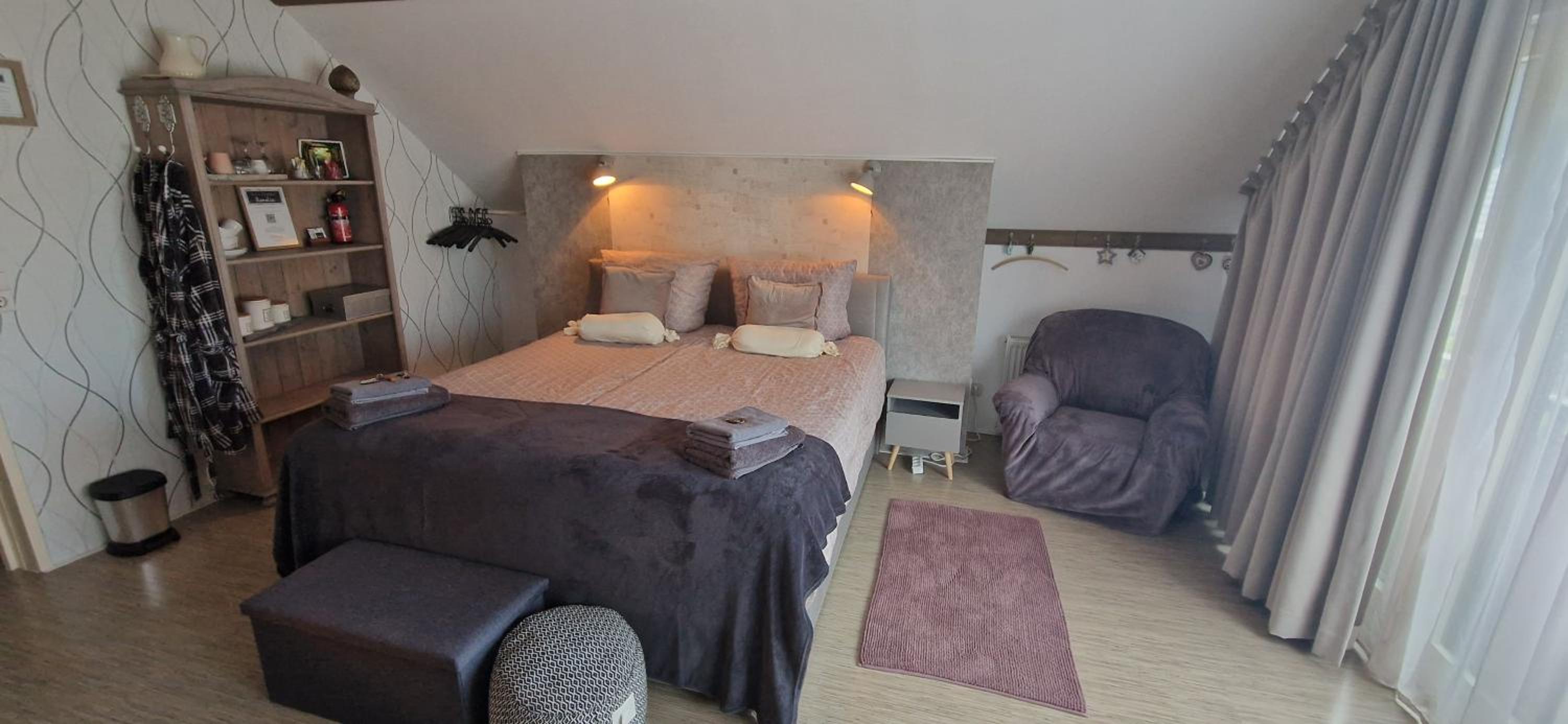 Deluxe Double Room photo 2