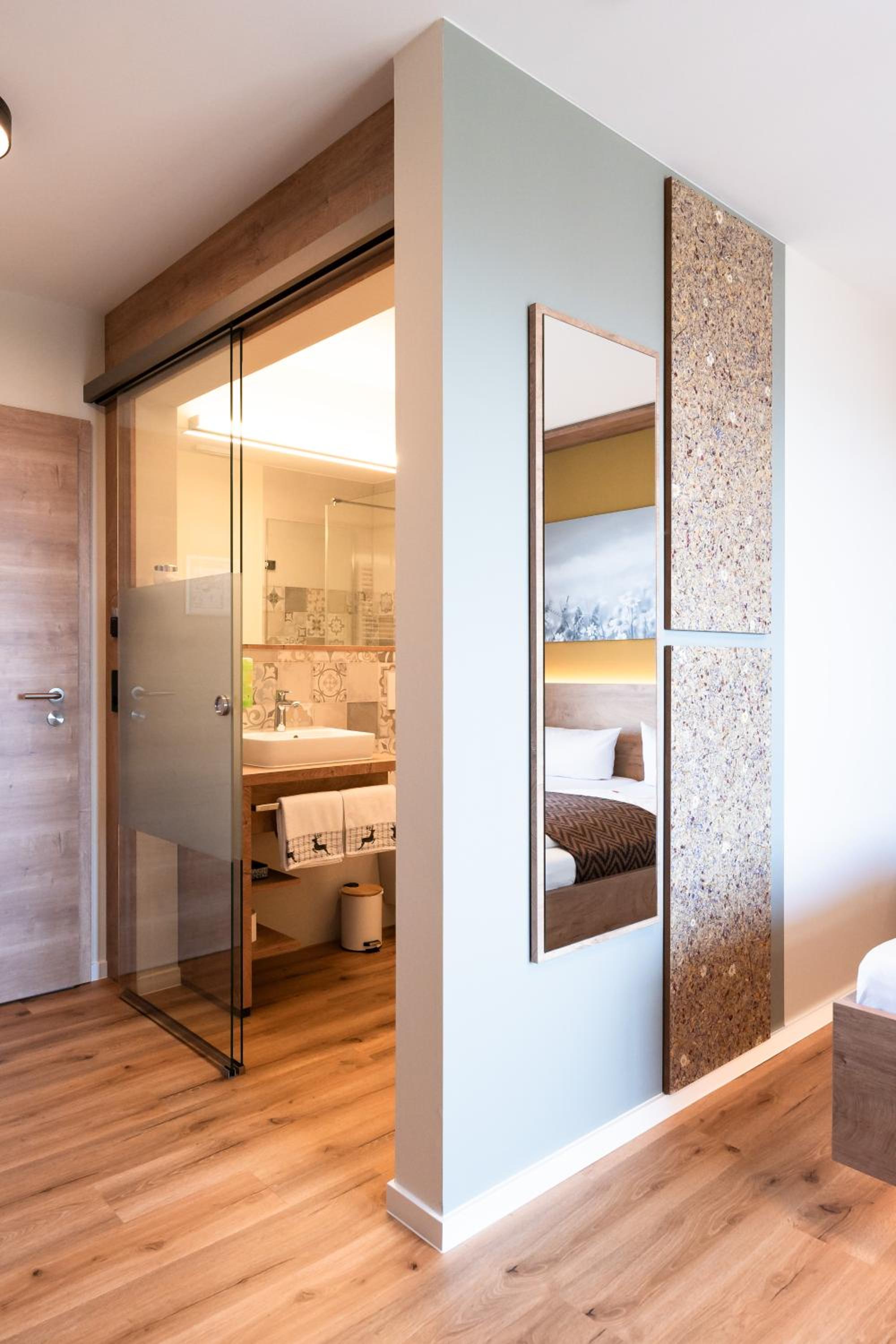 Superior Double Room - Photo 2
