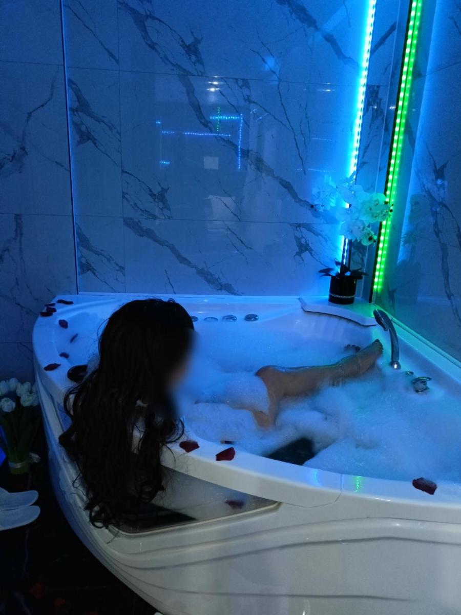 Queen Room with Spa Bath - Photo 43