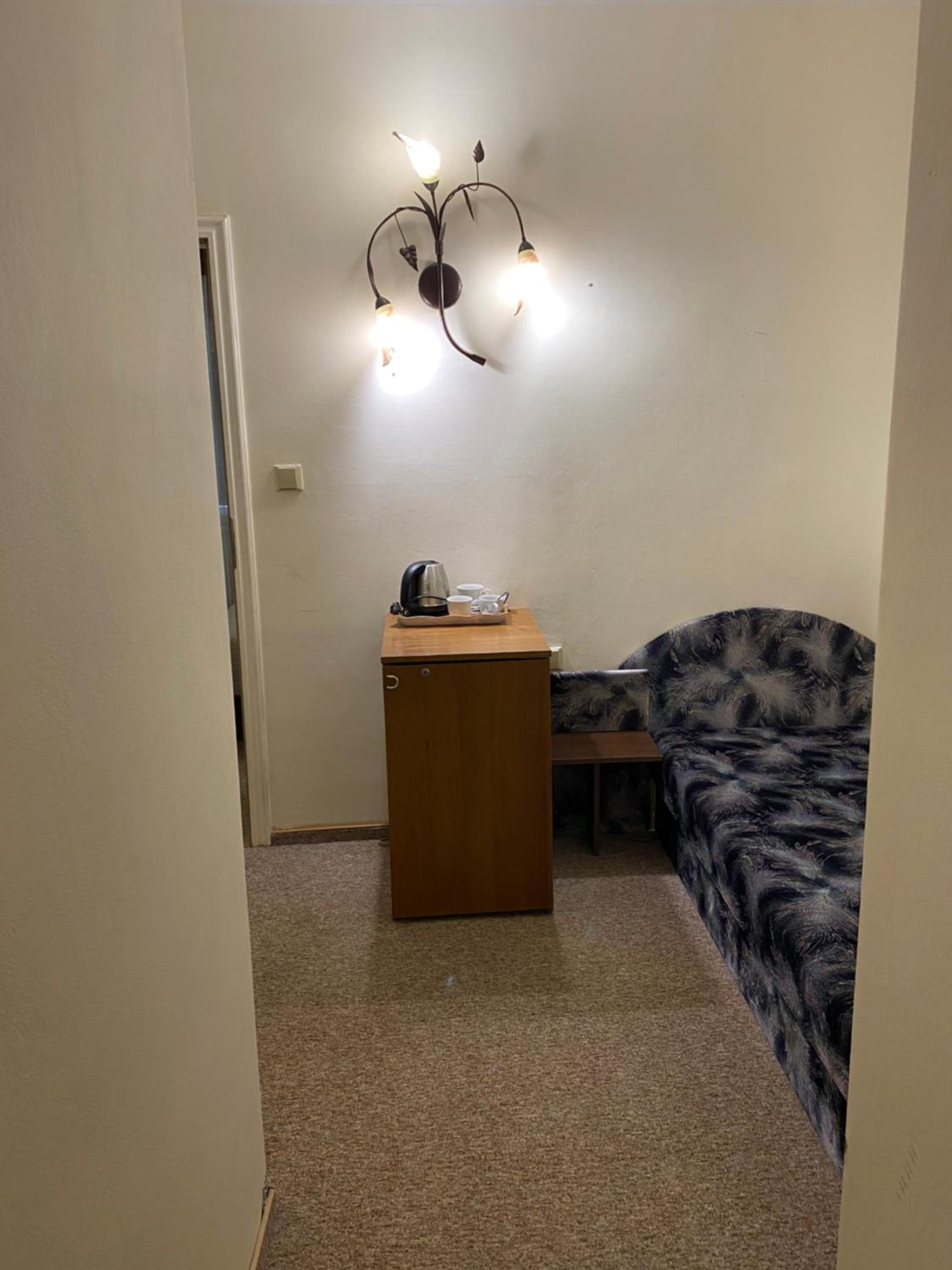 Economy Triple Room - Photo 6