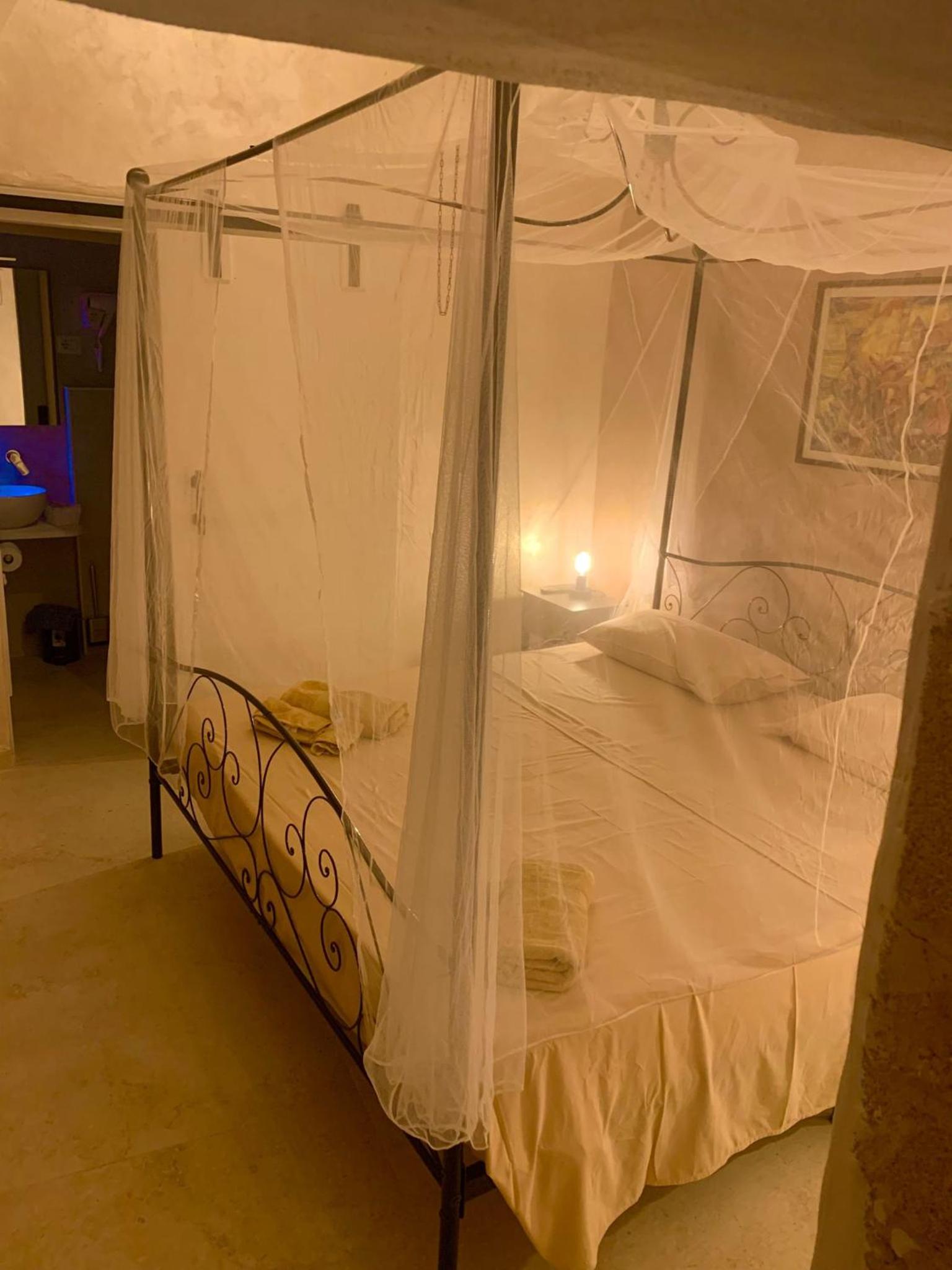 King Room with Spa Bath