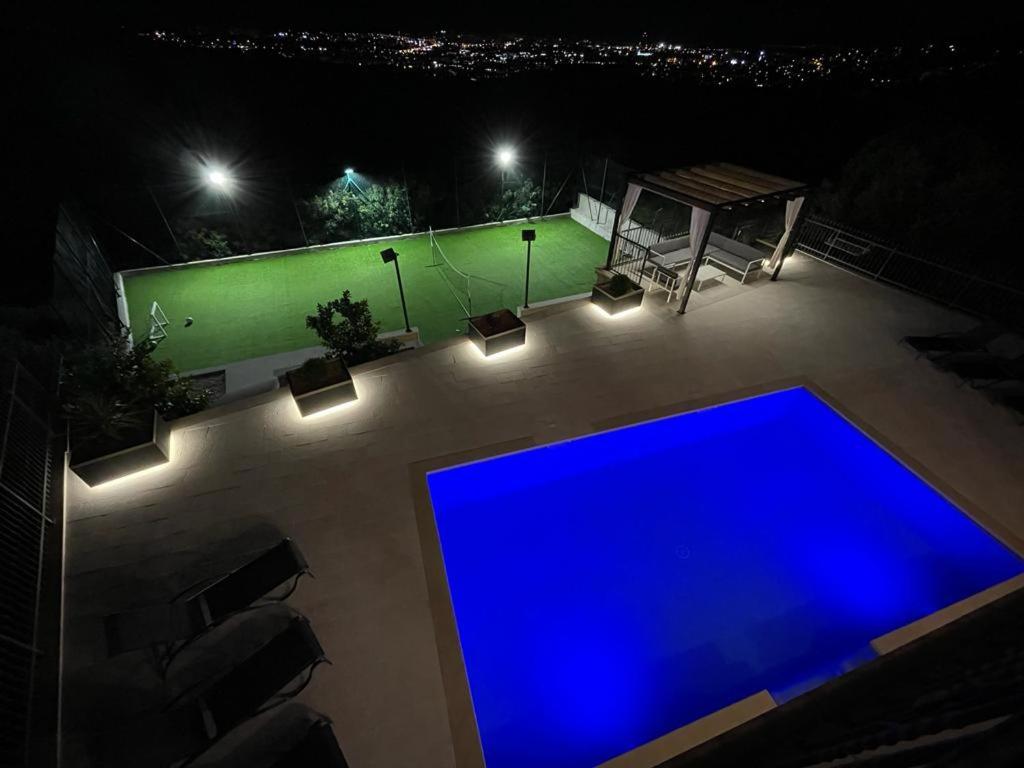 Villa with Private Pool photo 3