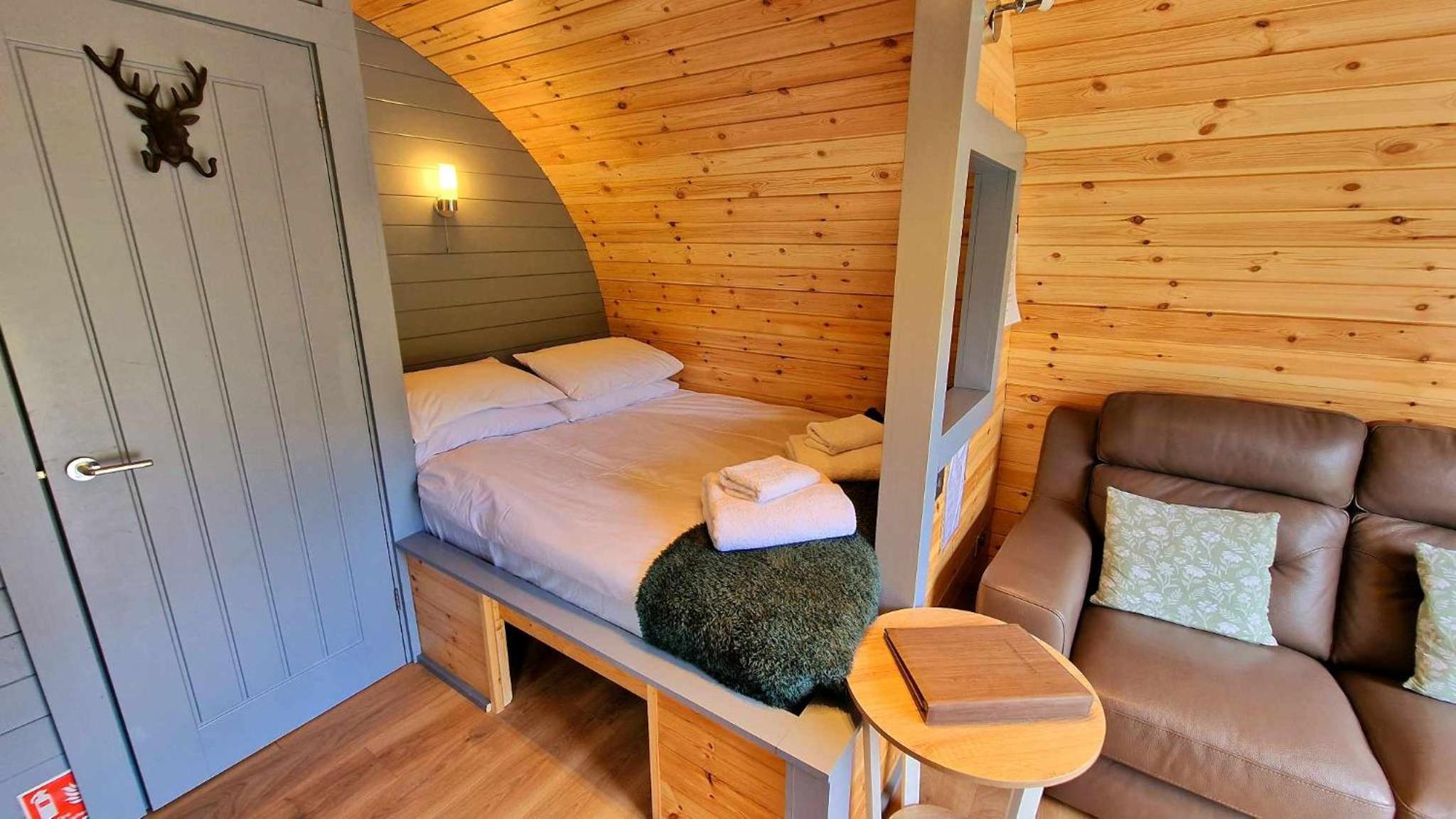 One-Bedroom House photo 1