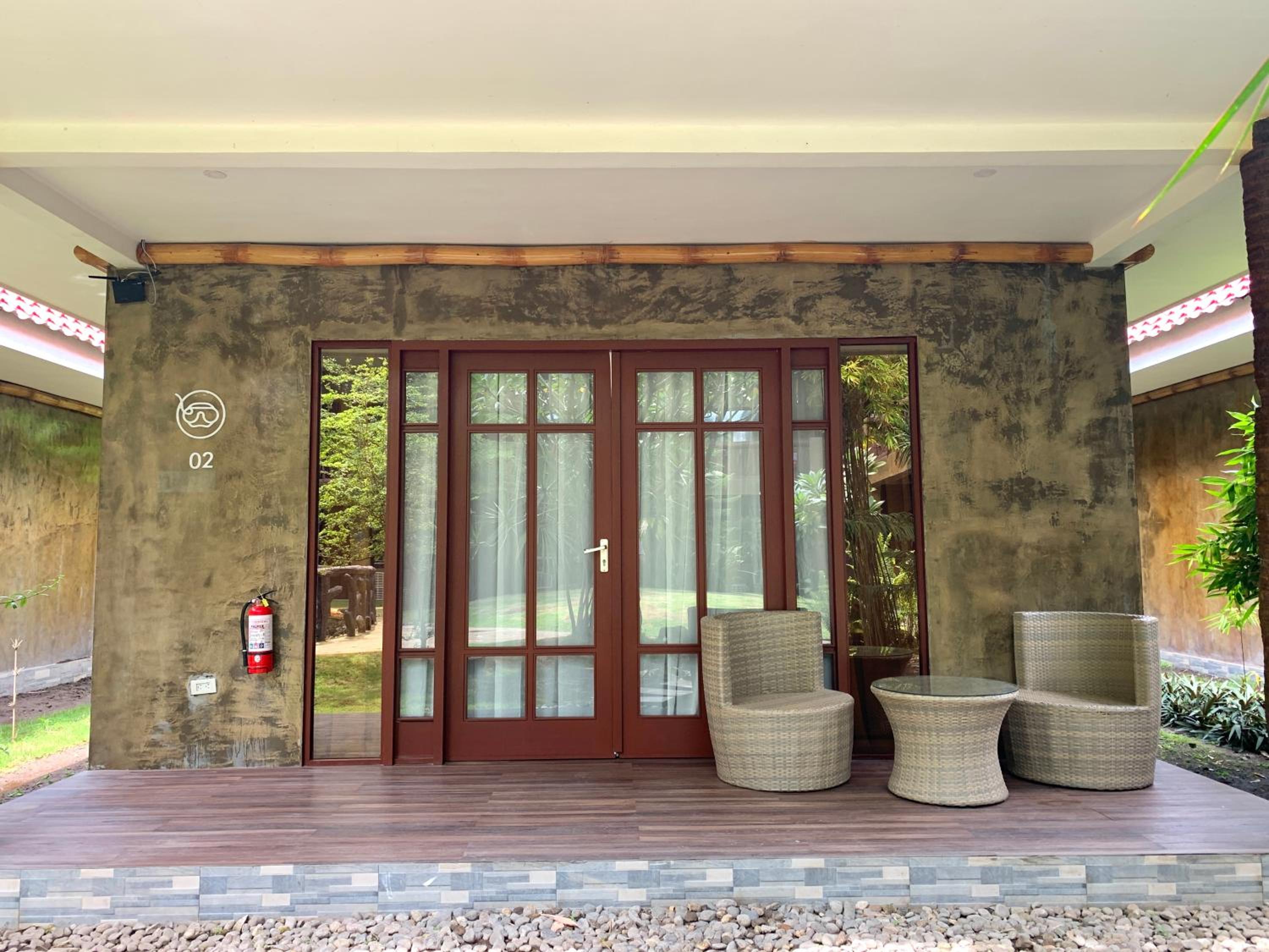 King Room with Garden View - Photo 11