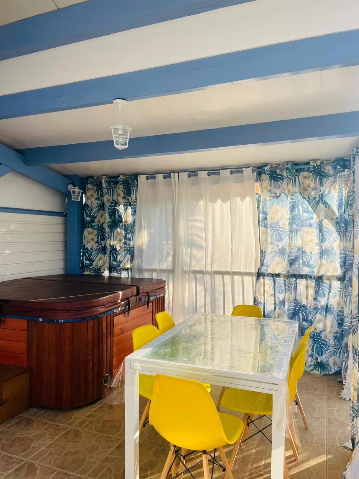 Two-Bedroom House photo 2